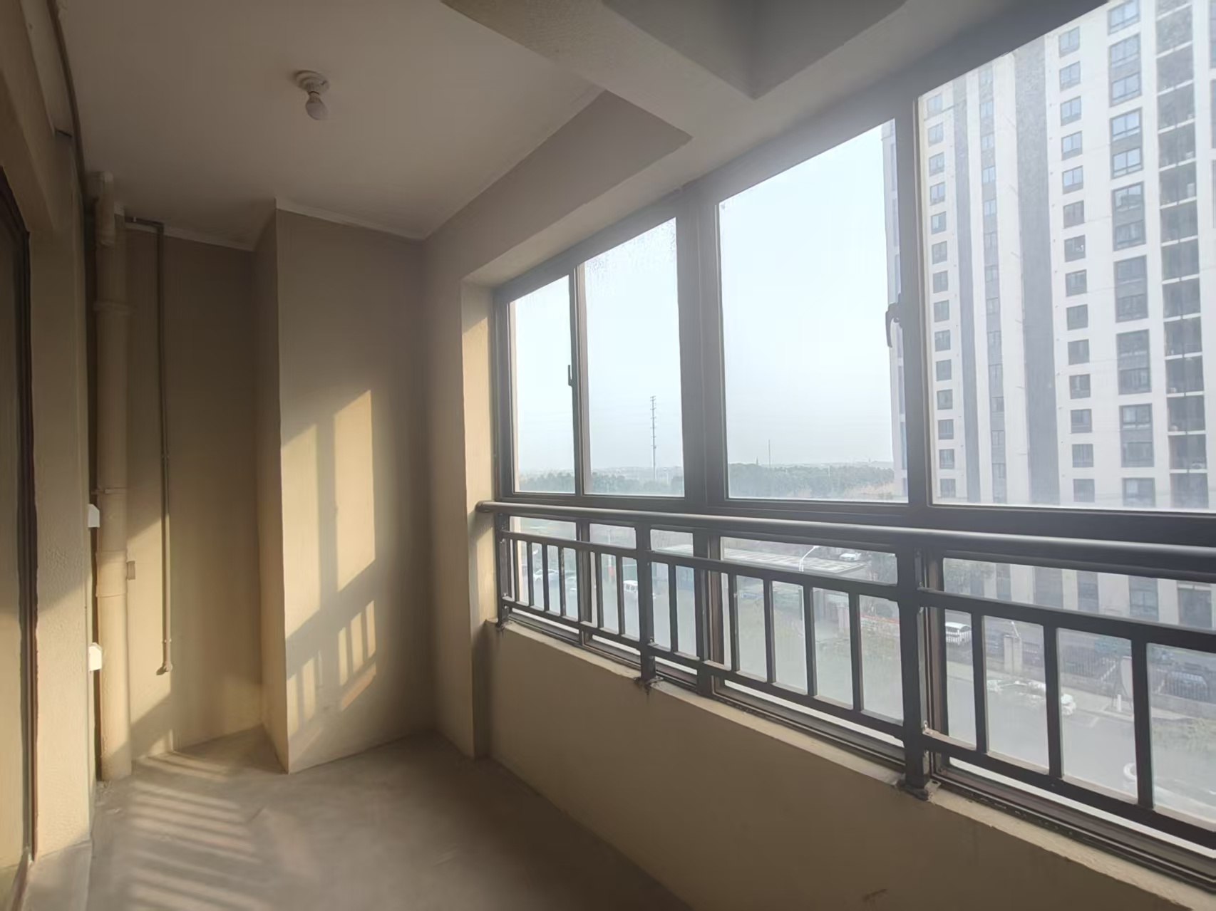 观澜台 3室2厅2卫 121.7m&sup2;