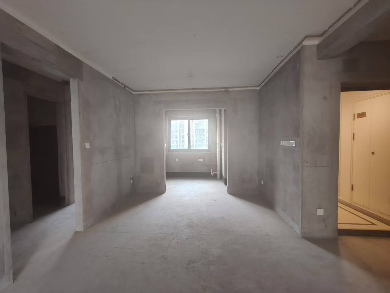 观澜台 3室2厅2卫 121.7m&sup2;