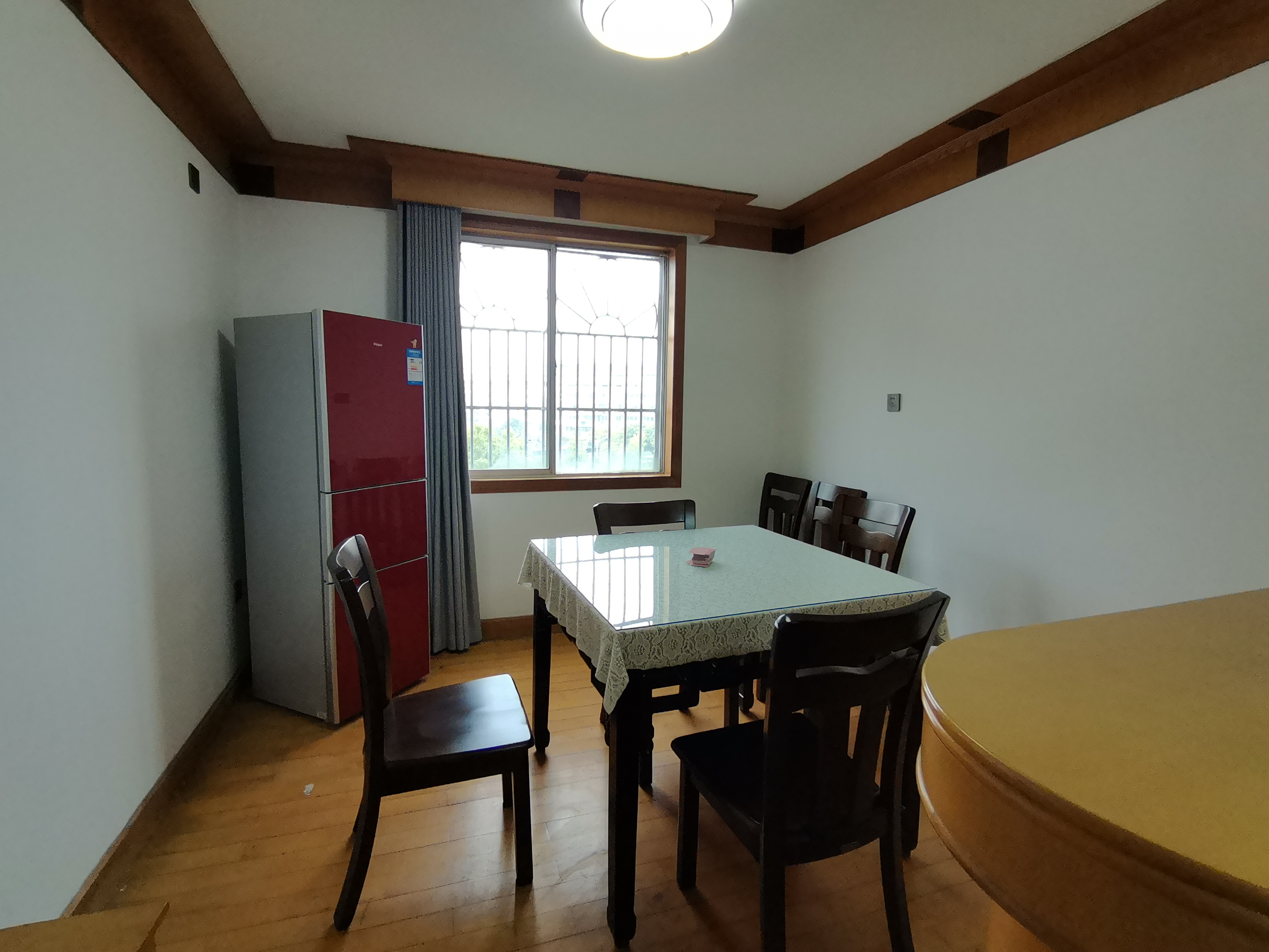 曙光社区 3室1厅1卫 111m&sup2;