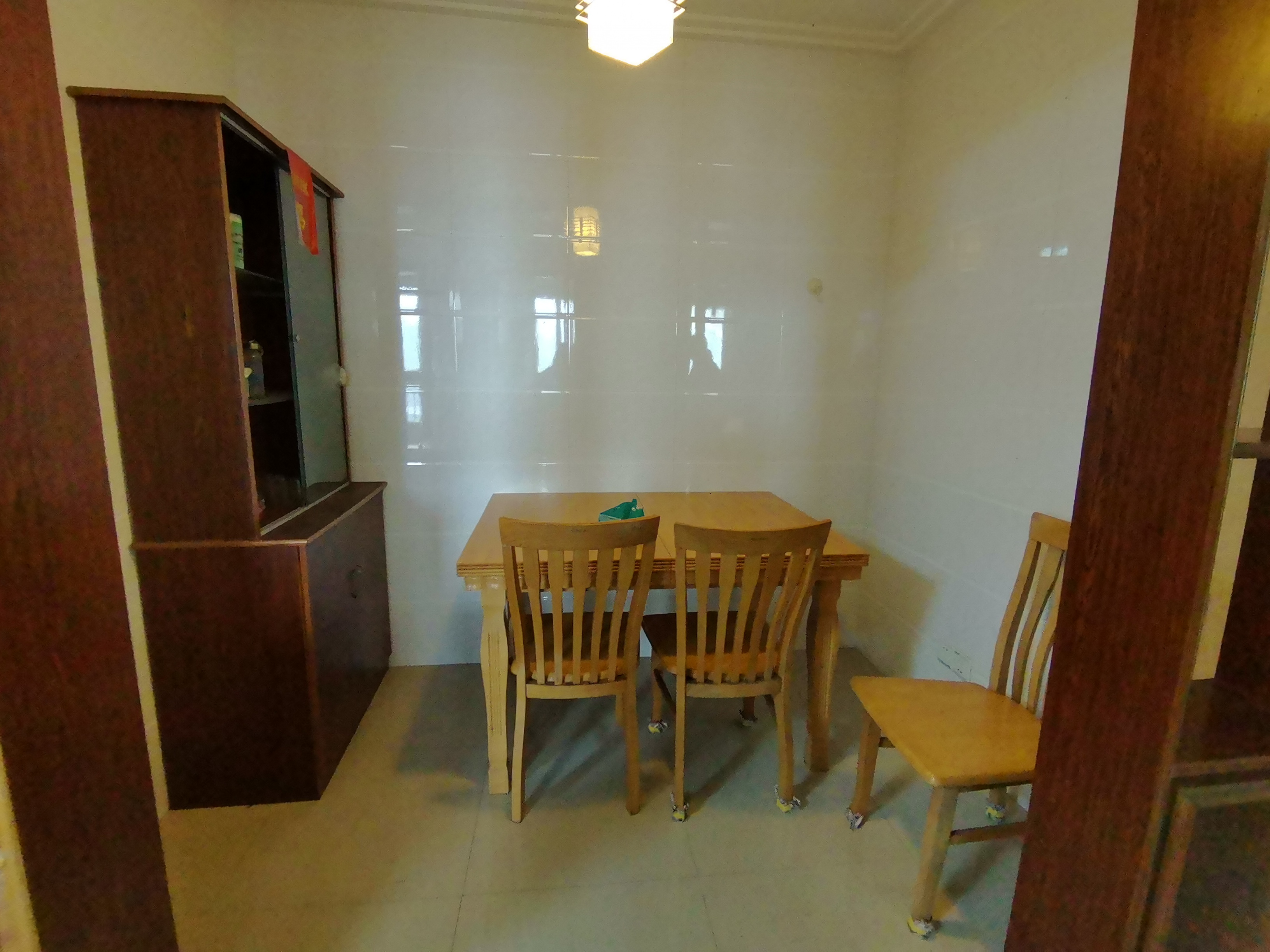 高迪晶城 2室1厅1卫 93m&sup2;