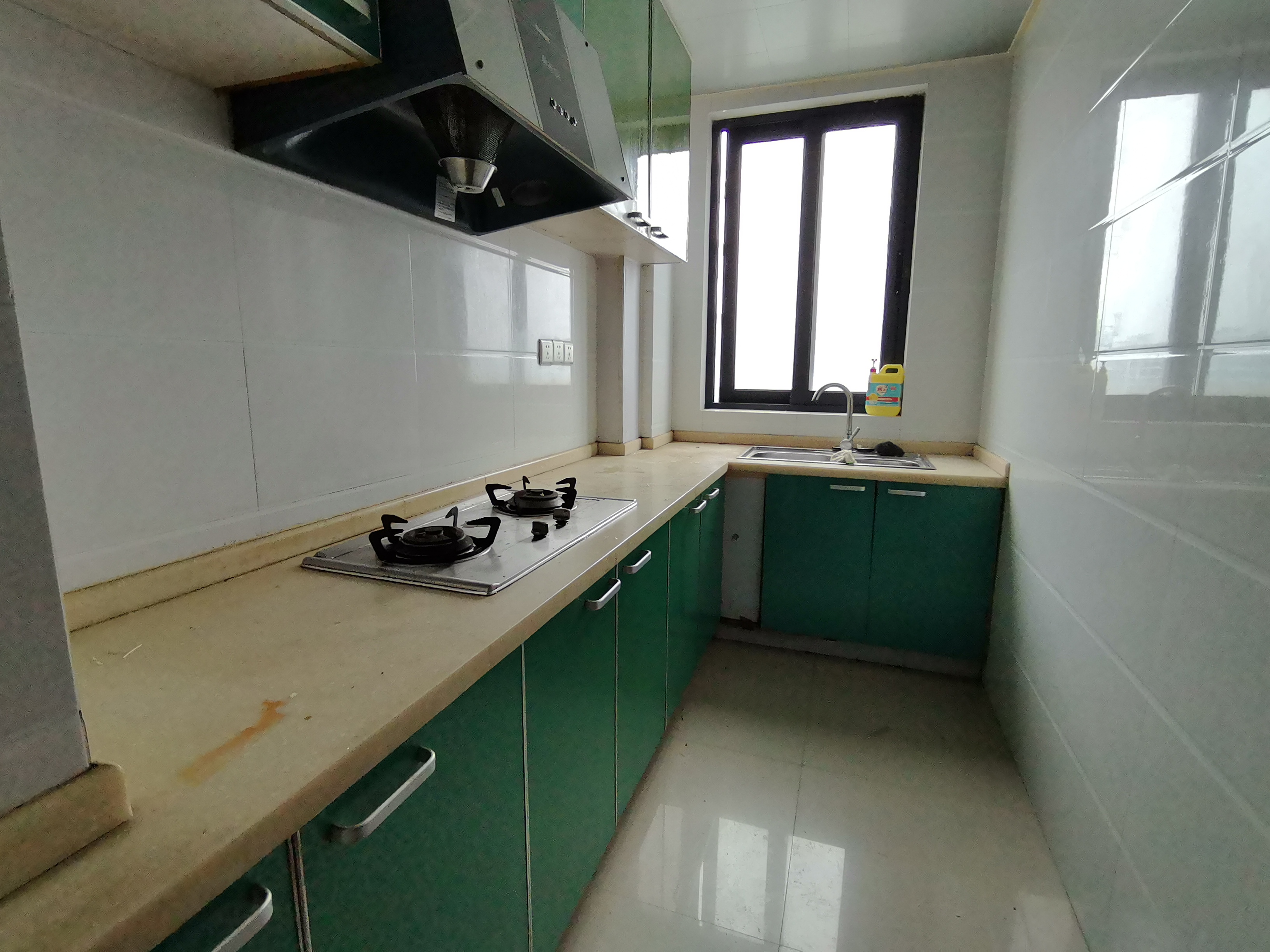 高迪晶城 2室1厅1卫 93m&sup2;