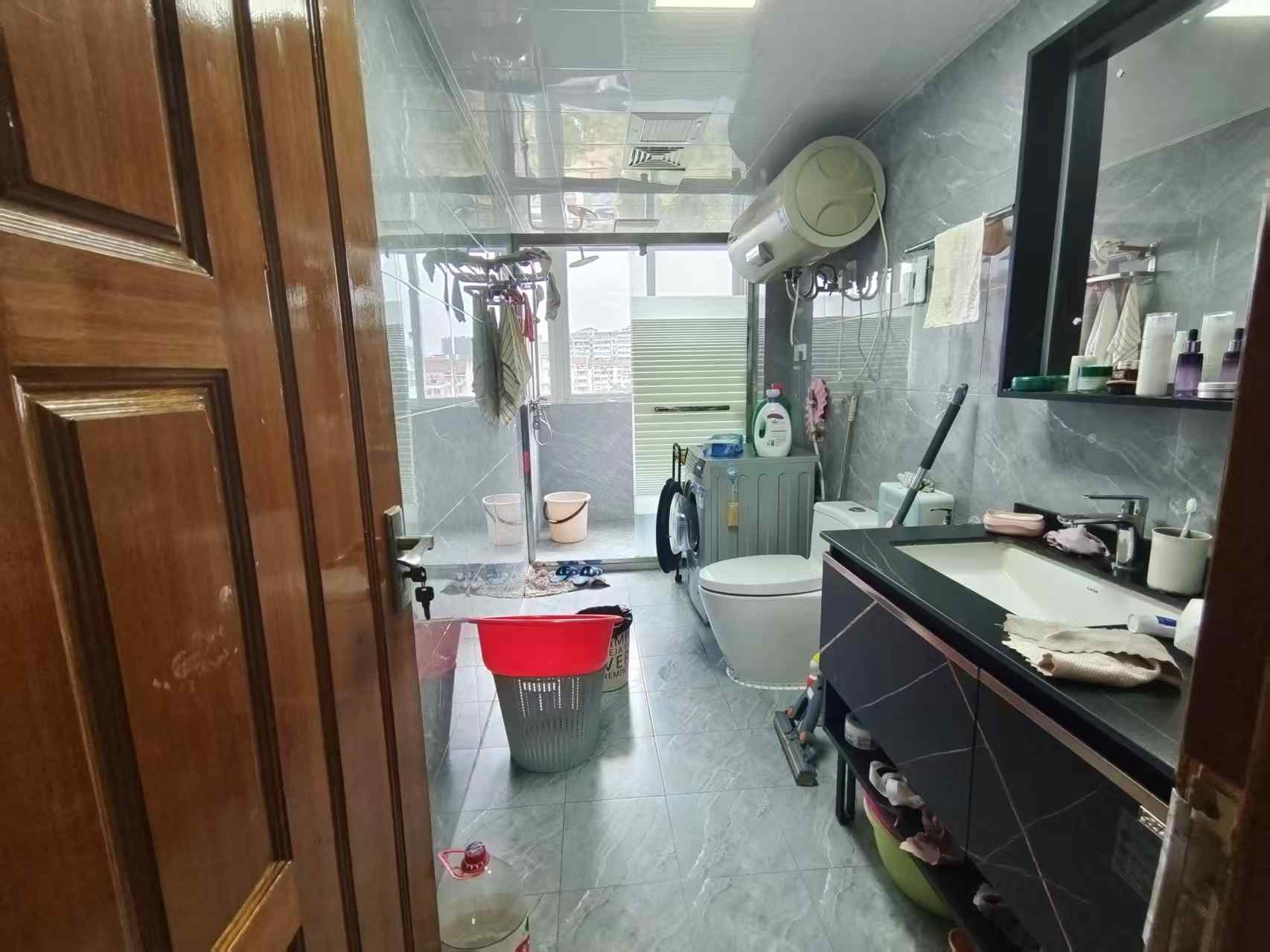 金辉花园 6室3厅2卫 198m&sup2;