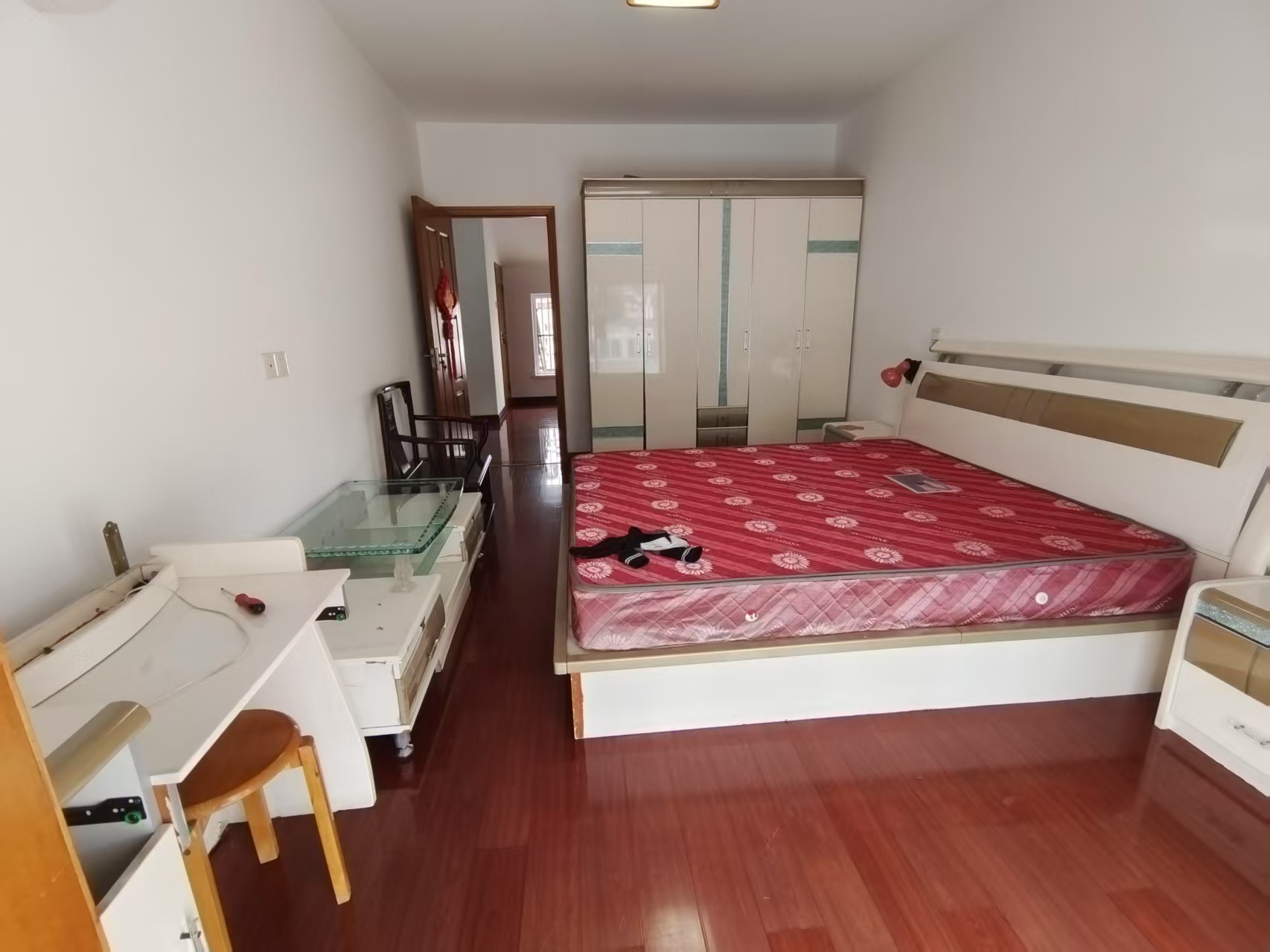 金辉花园 6室3厅2卫 198m&sup2;
