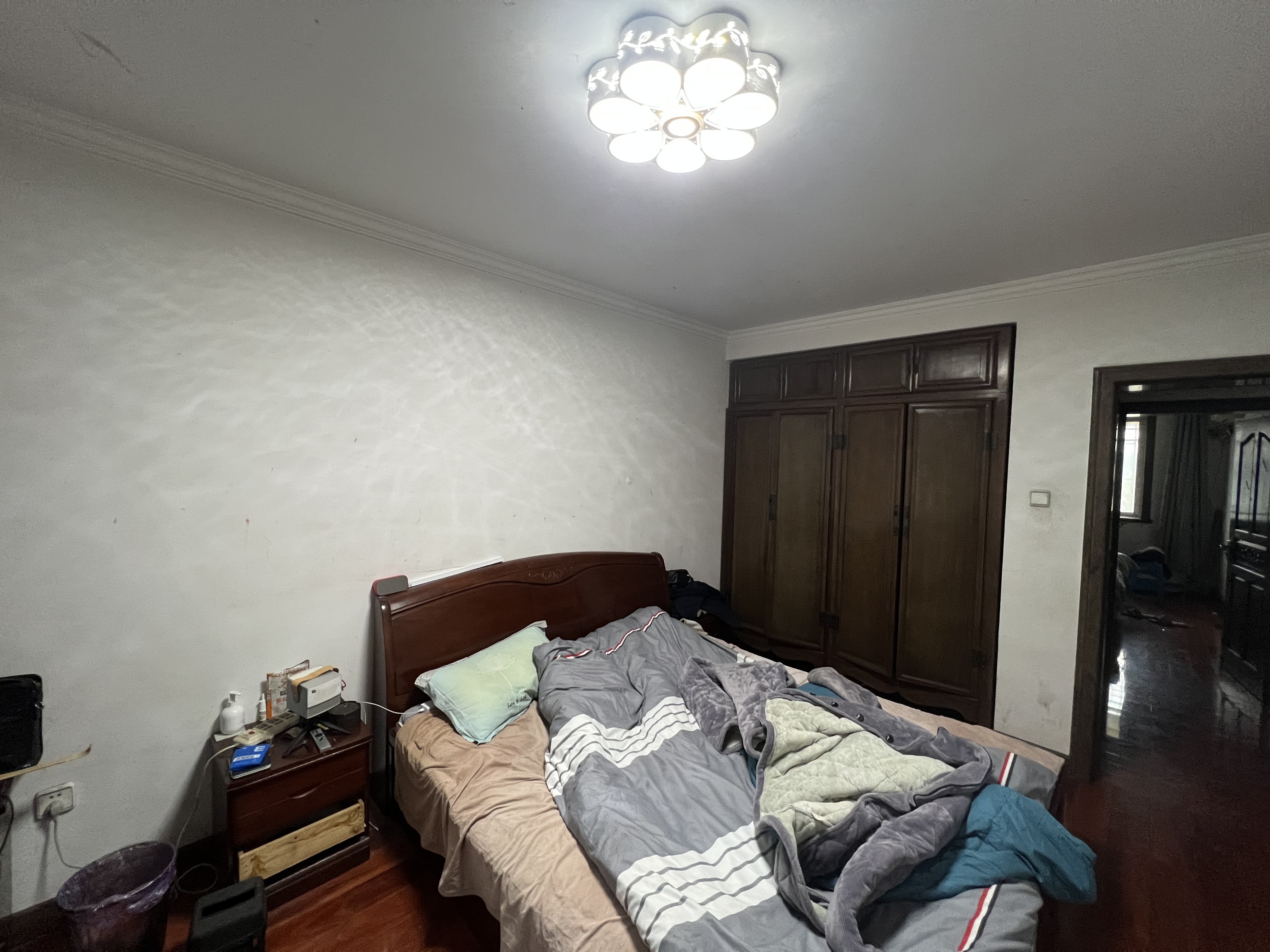 五山公寓 3室2厅1卫 121.84m&sup2;