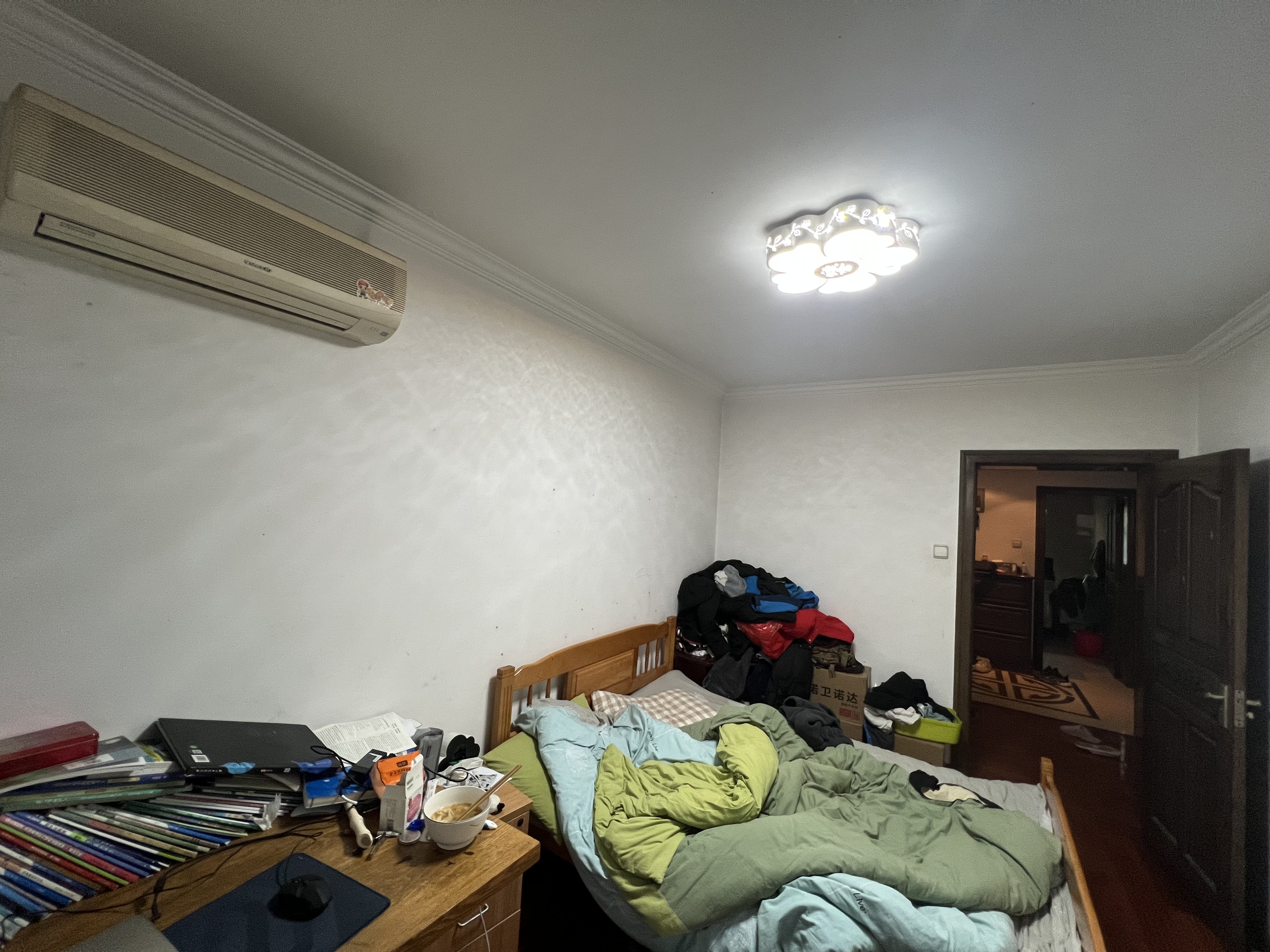 五山公寓 3室2厅1卫 121.84m&sup2;