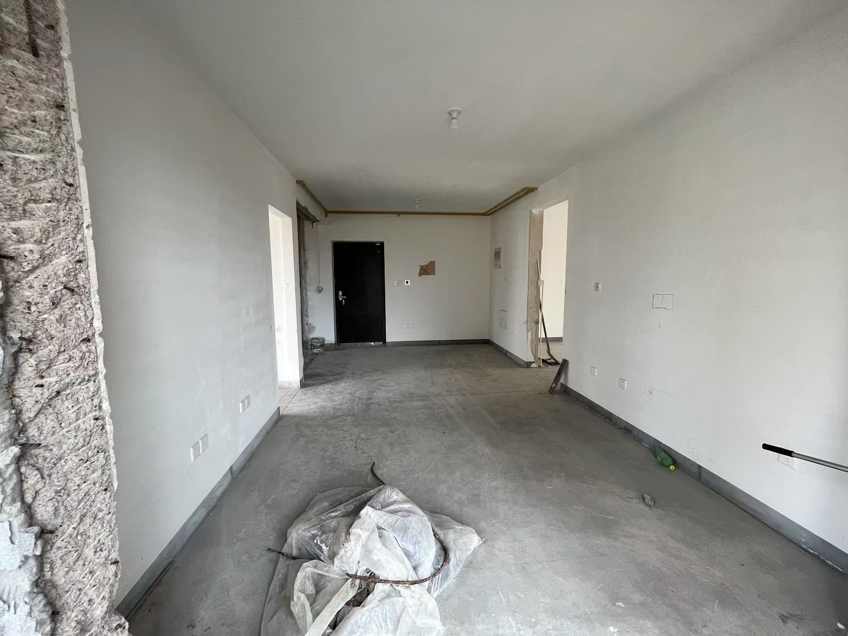 招商新城雍景湾 3室2厅1卫 92m²