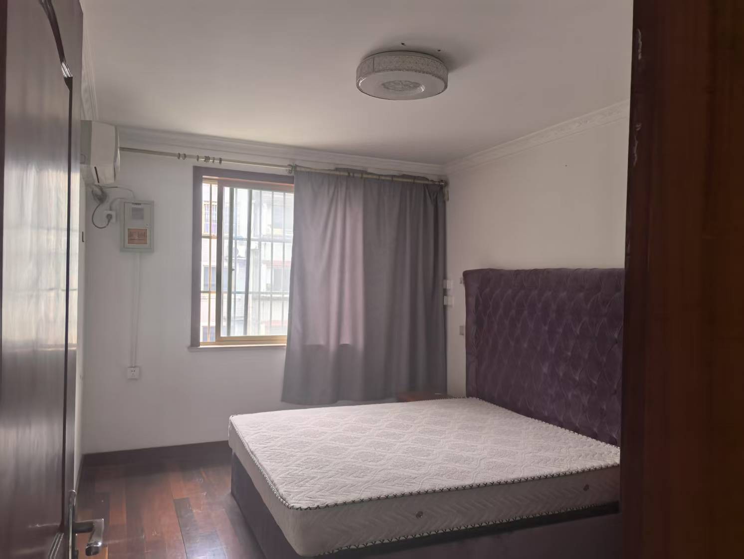 天都花苑 3室2厅1卫 136.00m&sup2;