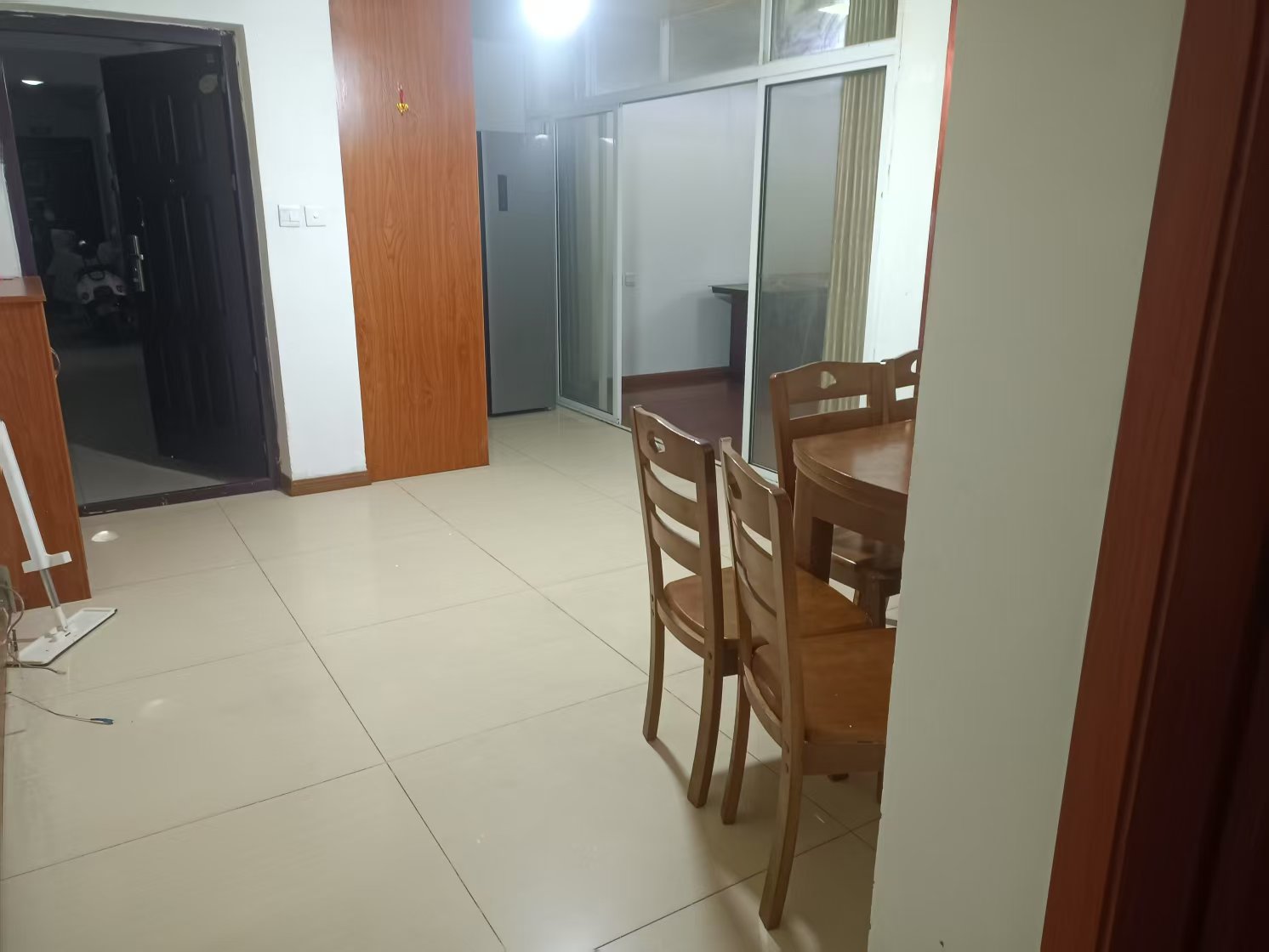 炜赋花苑 3室2厅1卫 91m&sup2;