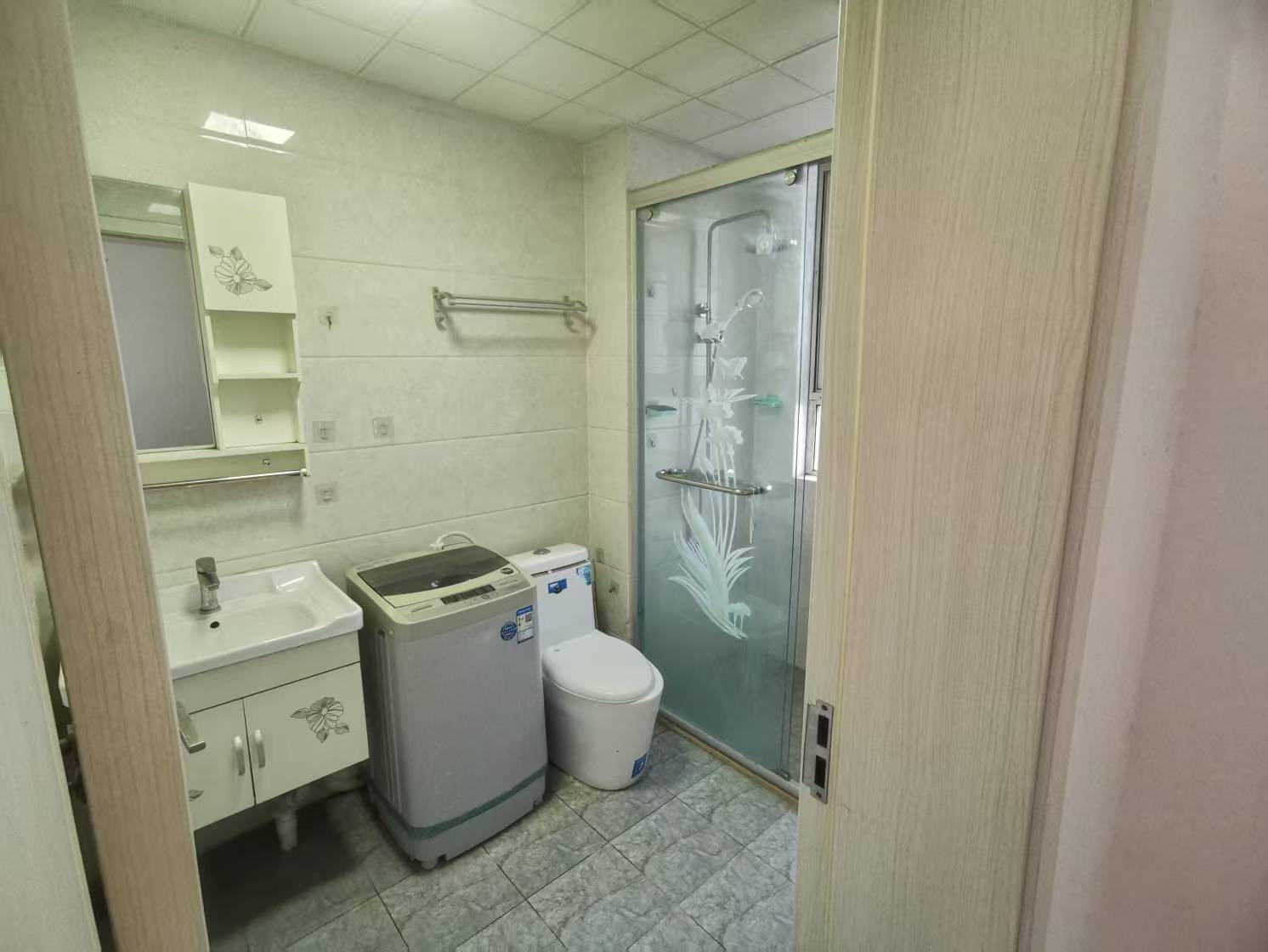 城市嘉苑 3室2厅2卫 151m&sup2;