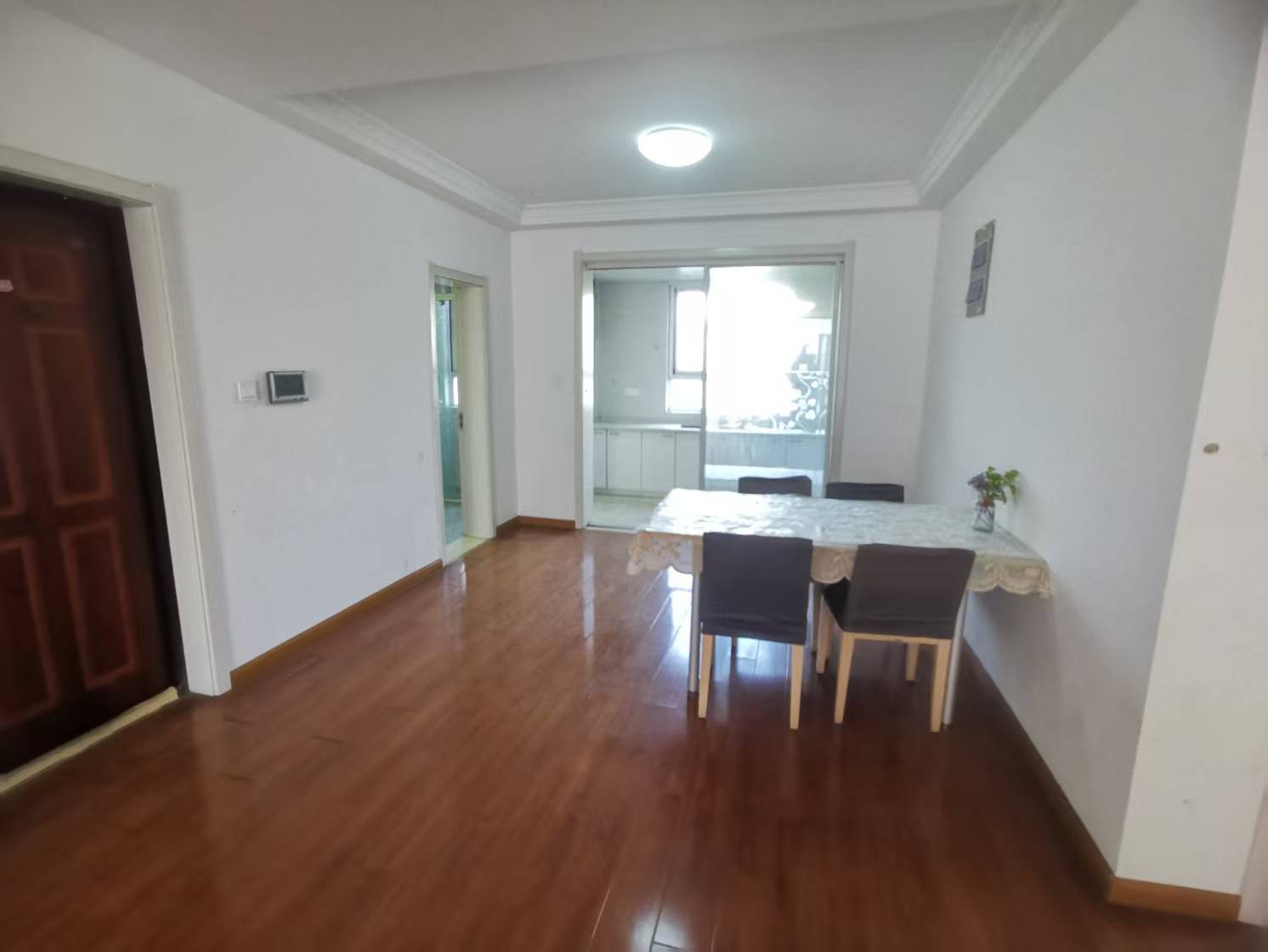 城市嘉苑 3室2厅2卫 151m&sup2;