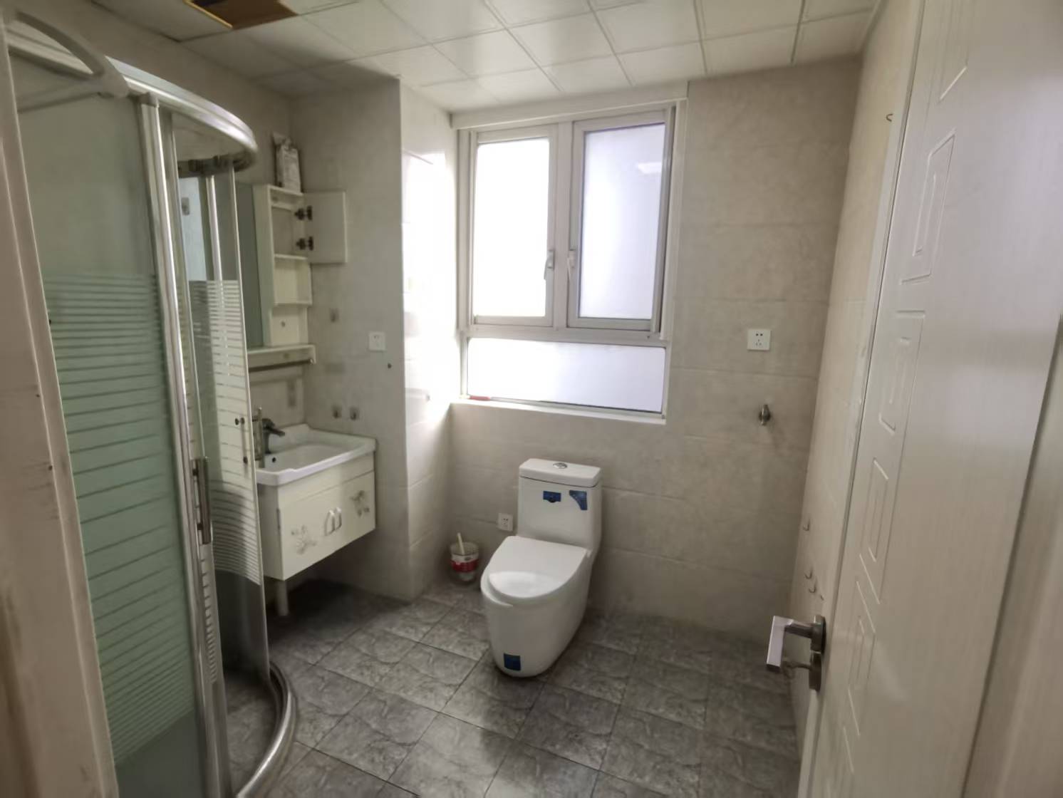 城市嘉苑 3室2厅2卫 151m&sup2;
