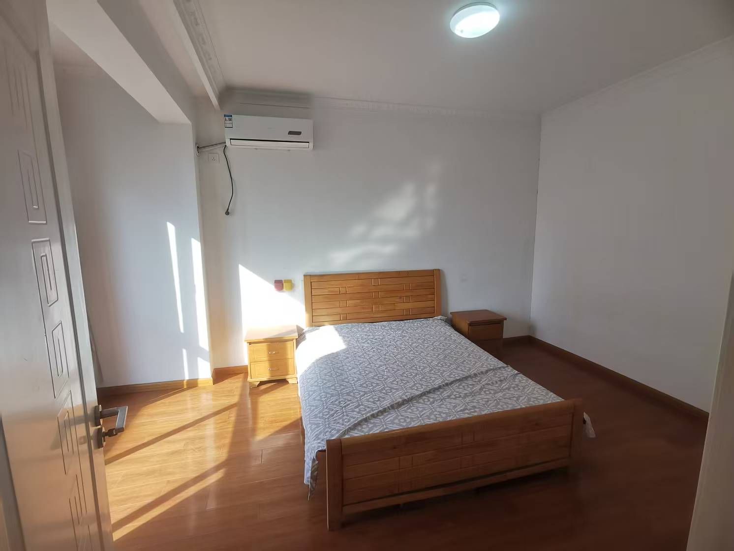 城市嘉苑 3室2厅2卫 151m&sup2;