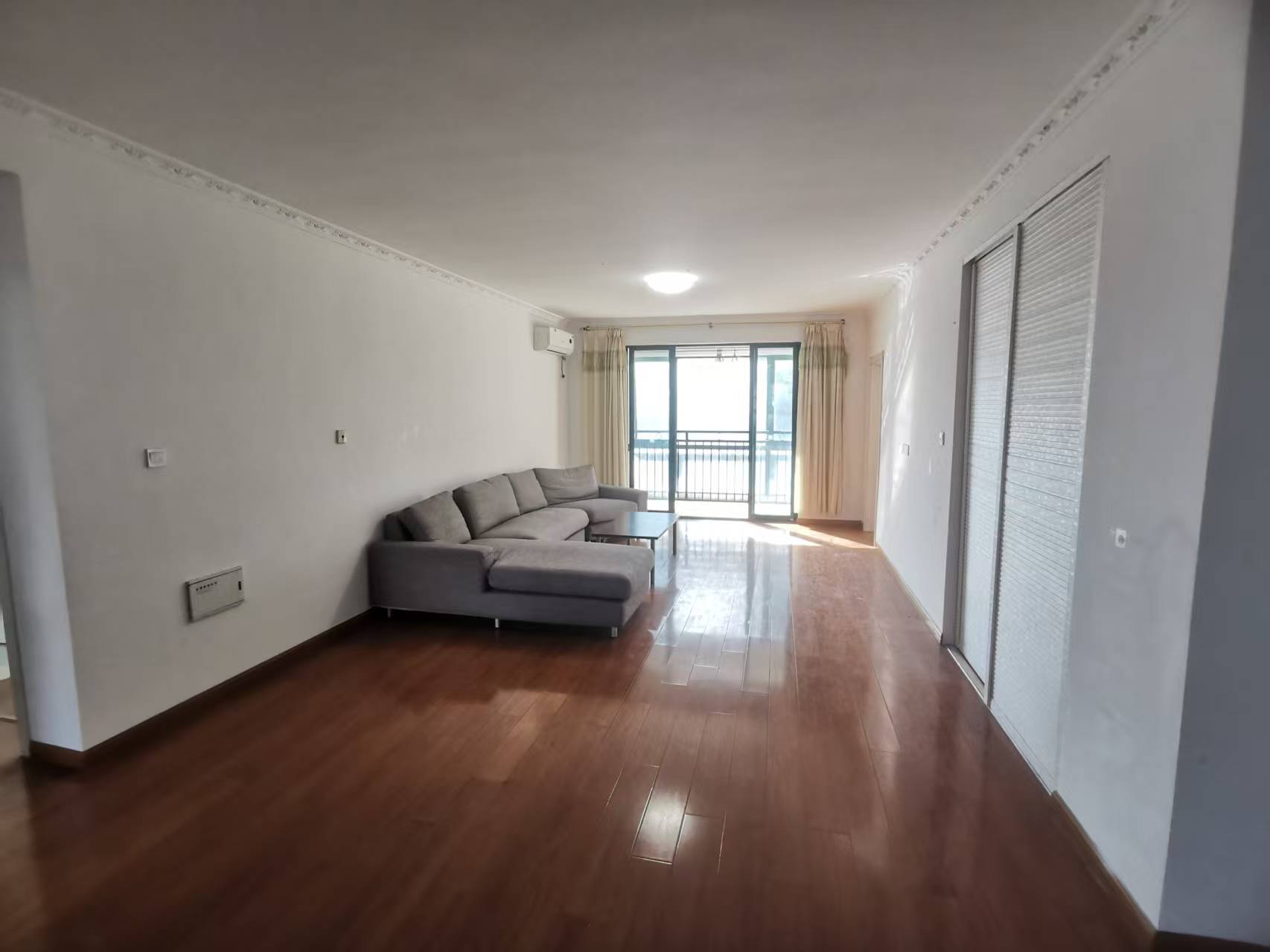 城市嘉苑 3室2厅2卫 151m&sup2;
