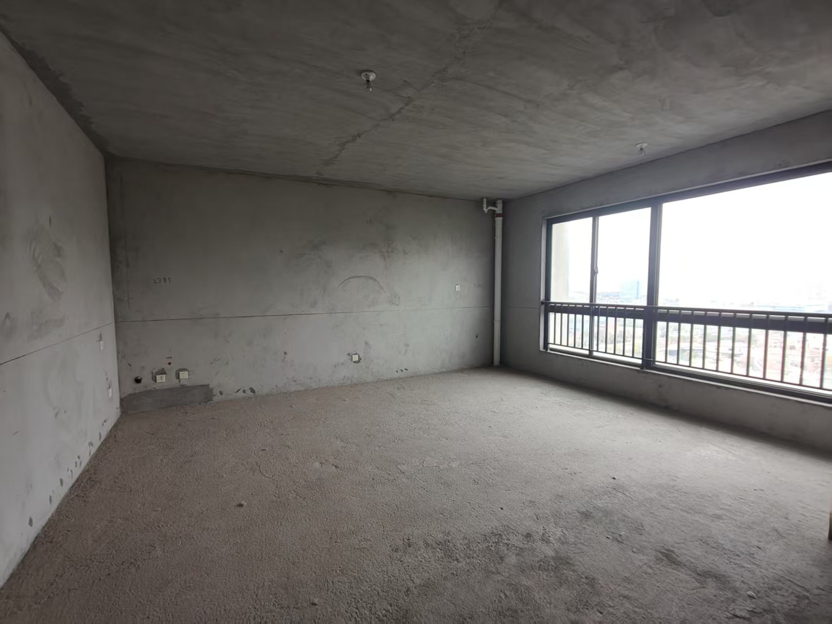 新瑞文化翡翠园 4室2厅2卫 175.00m²