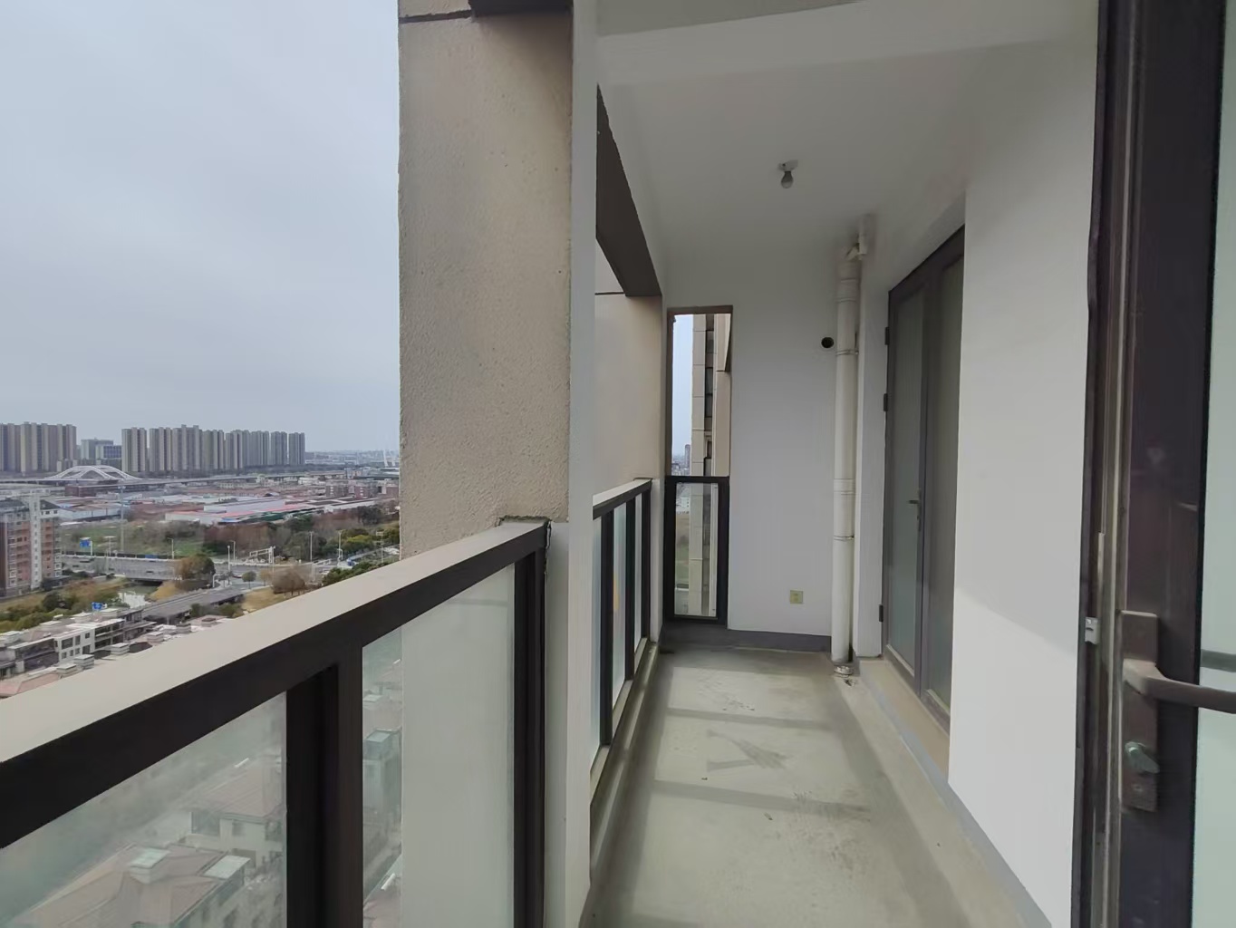 新瑞文化翡翠园 4室2厅2卫 175.00m&sup2;