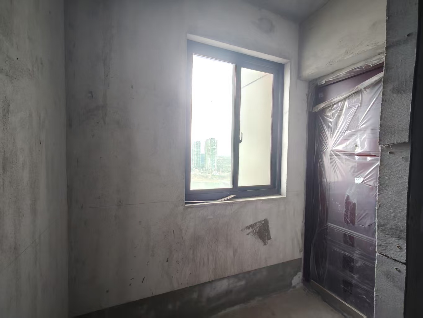 新瑞文化翡翠园 4室2厅2卫 175.00m&sup2;