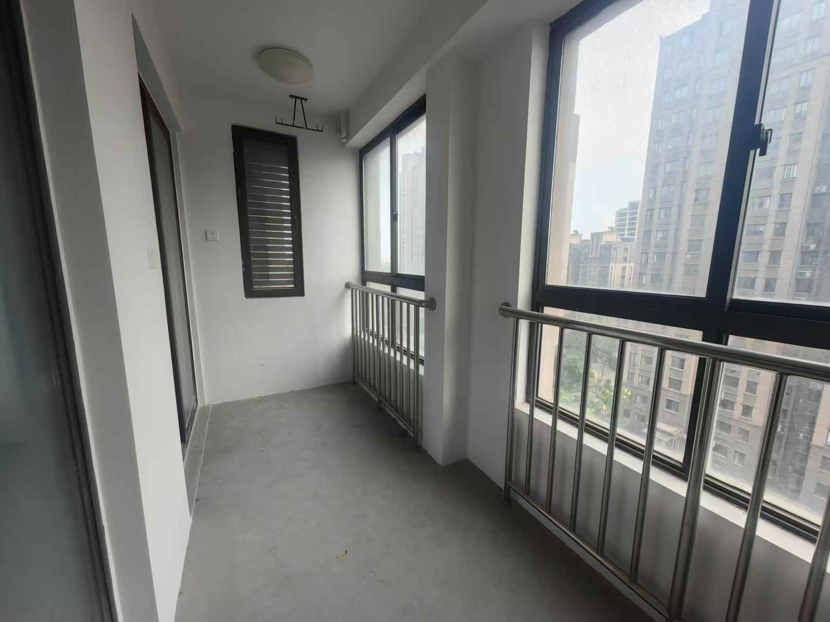 兴石花园 3室1厅1卫 105.16m&sup2;