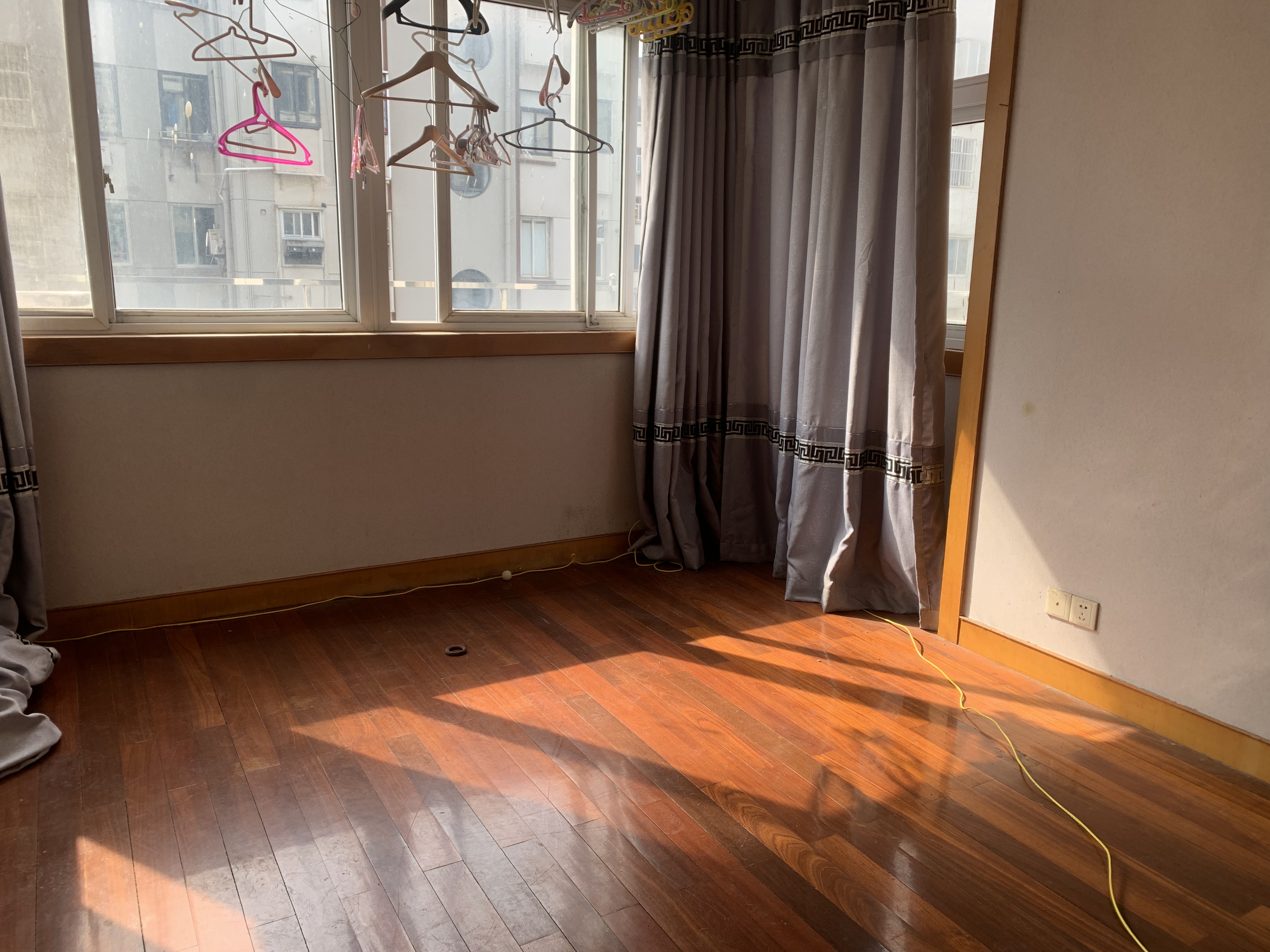 郭里园 2室1厅1卫 73m&sup2;