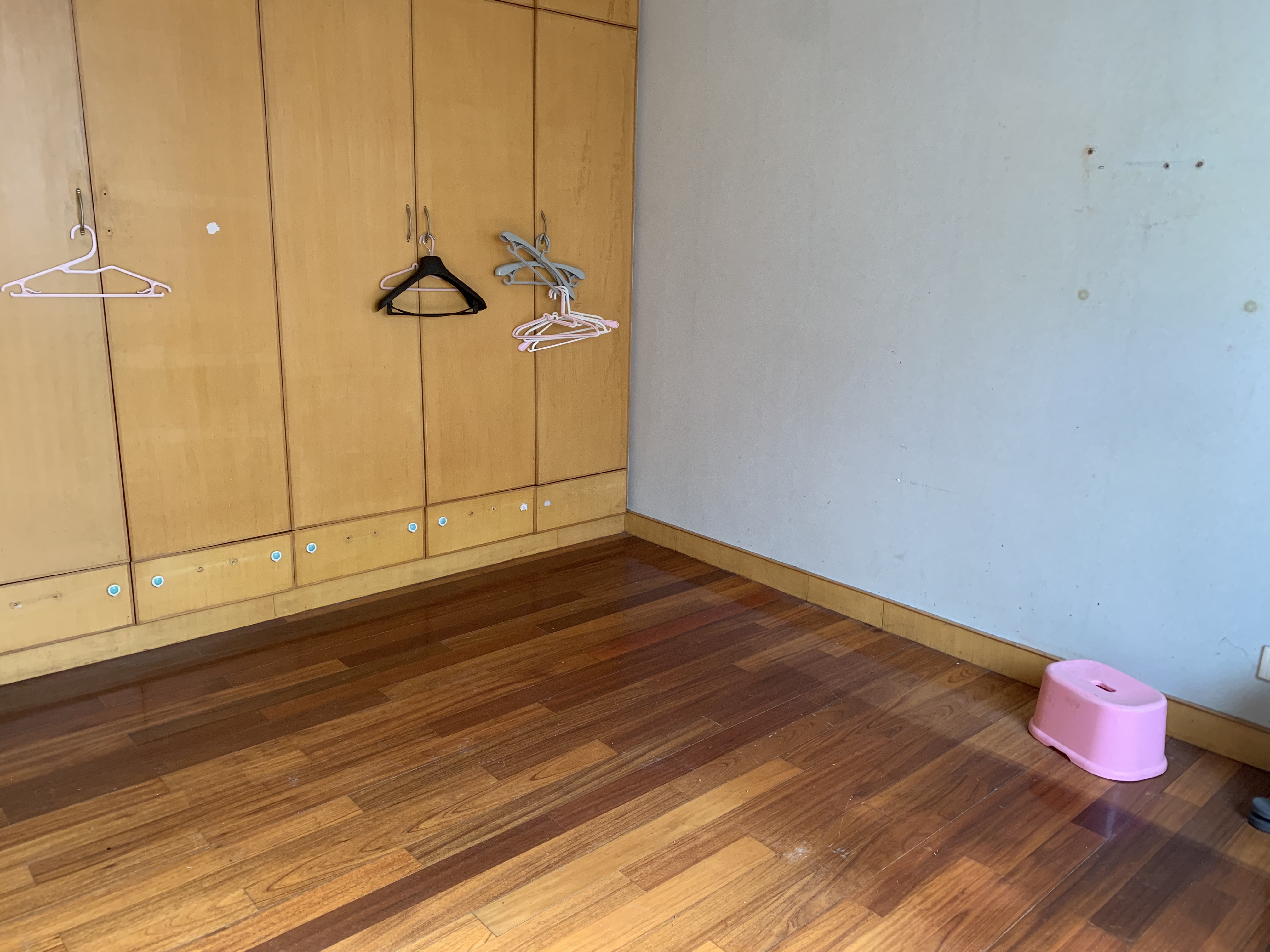 郭里园 2室1厅1卫 73m&sup2;