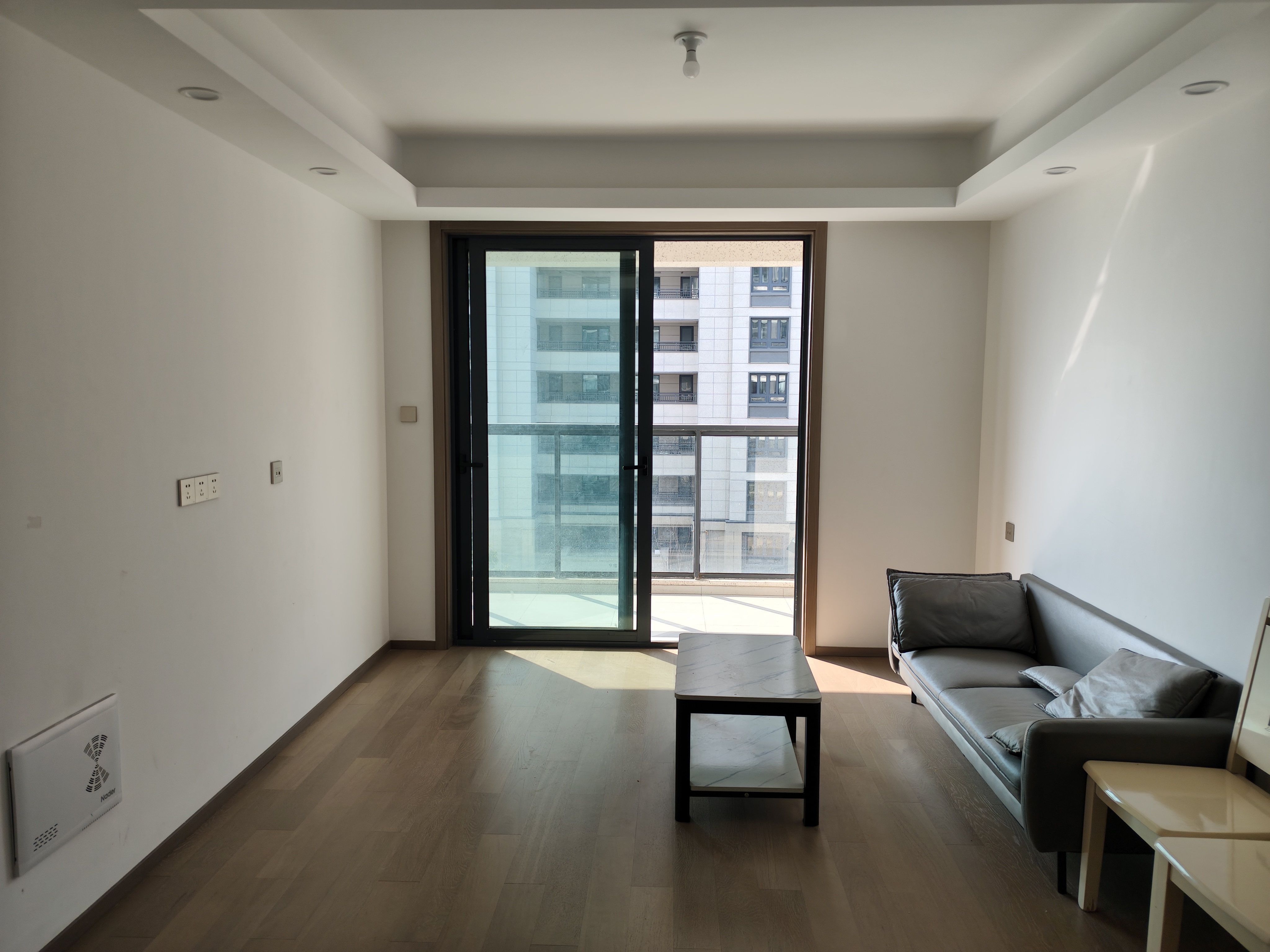 卓越府 3室2厅1卫 99m&sup2;