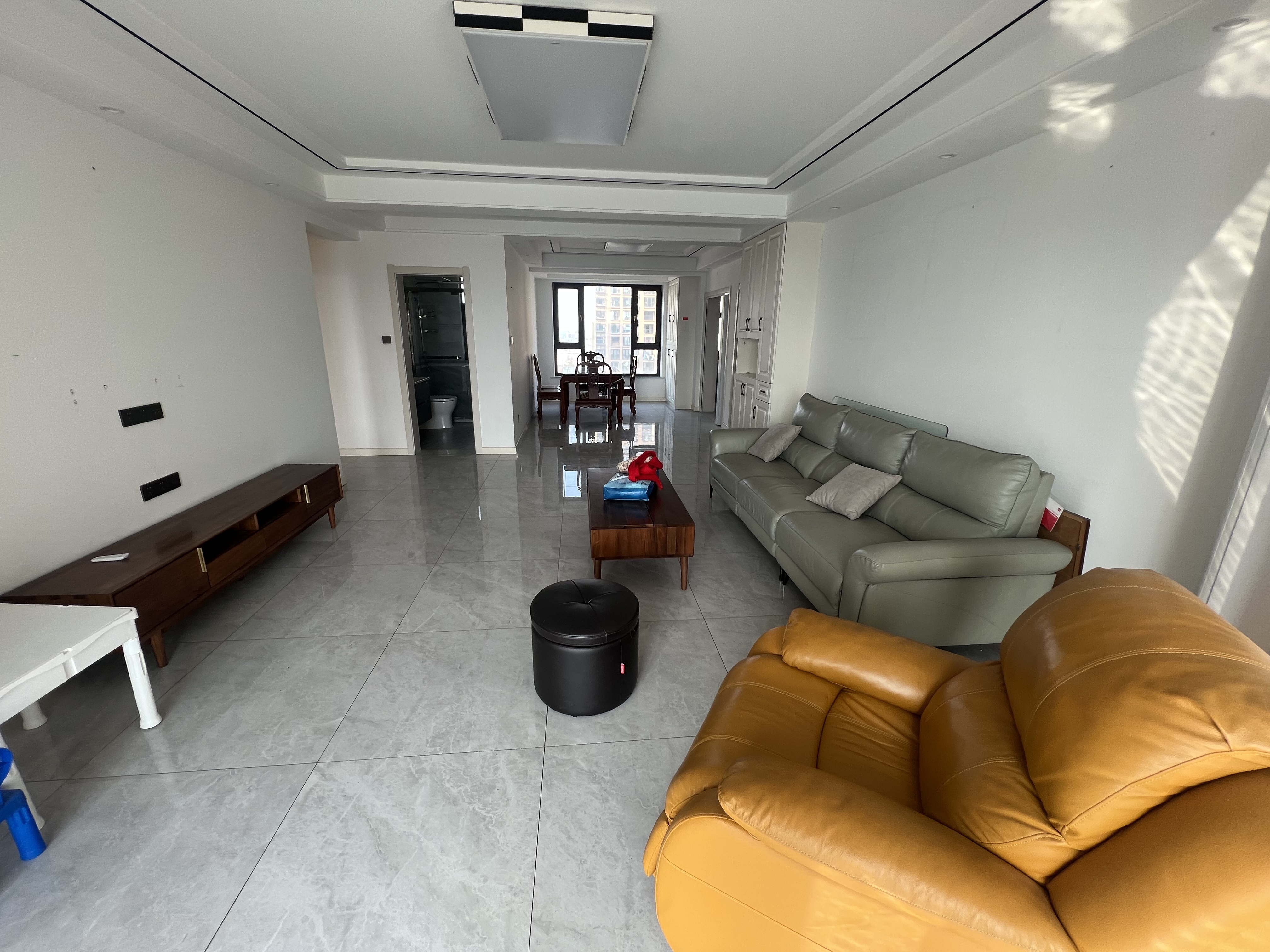 华强城 4室2厅2卫 159.00m²