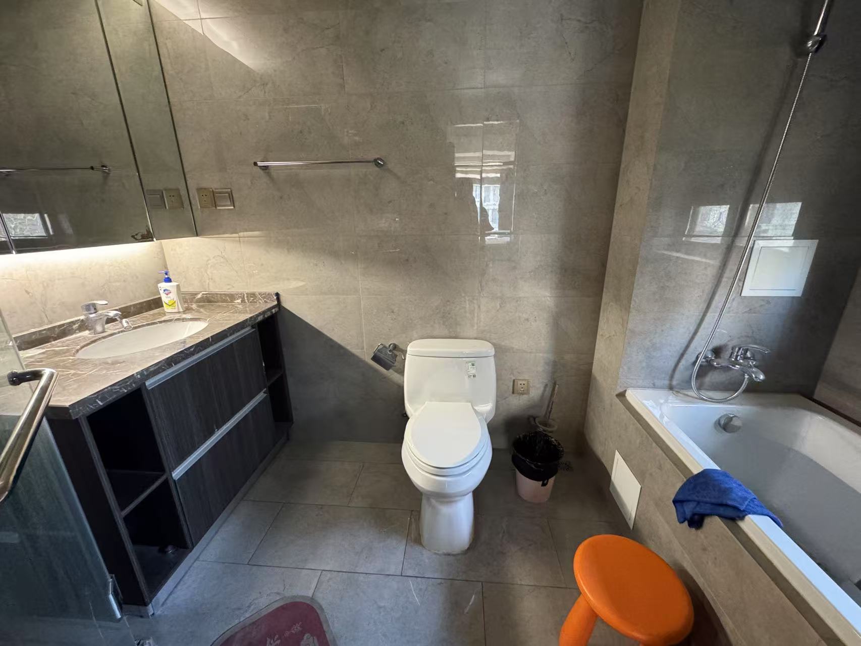 远创樾府 3室2厅2卫 153m&sup2;