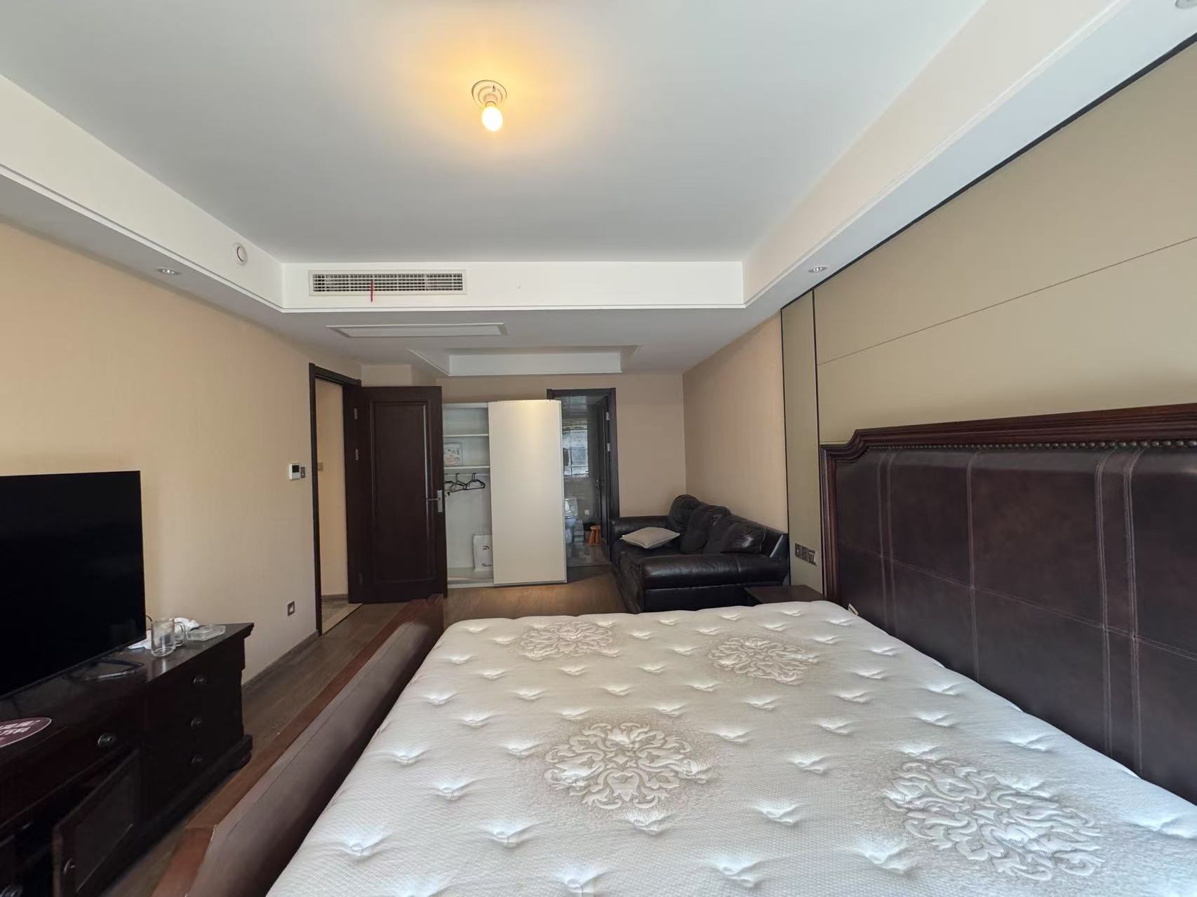 远创樾府 3室2厅2卫 153m&sup2;