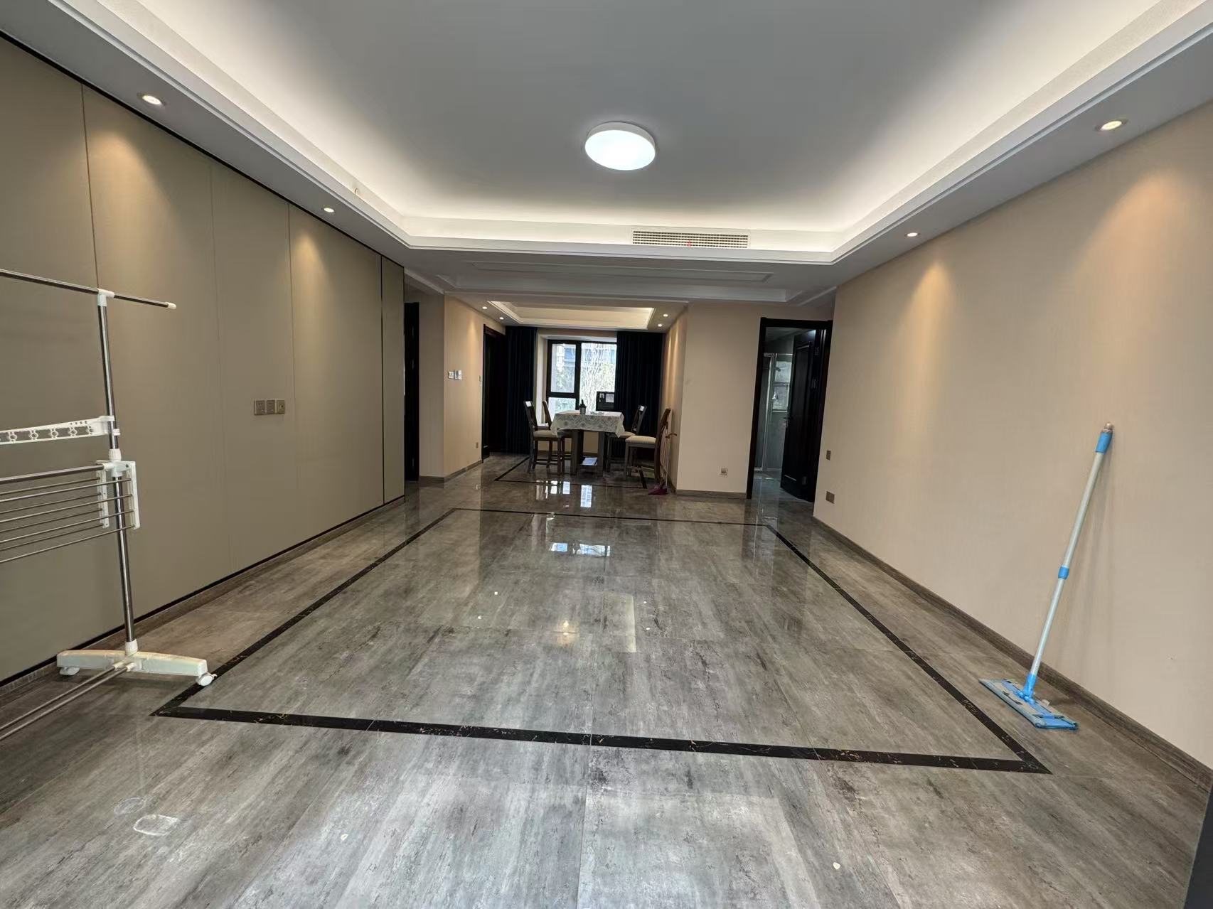 远创樾府 3室2厅2卫 153m&sup2;