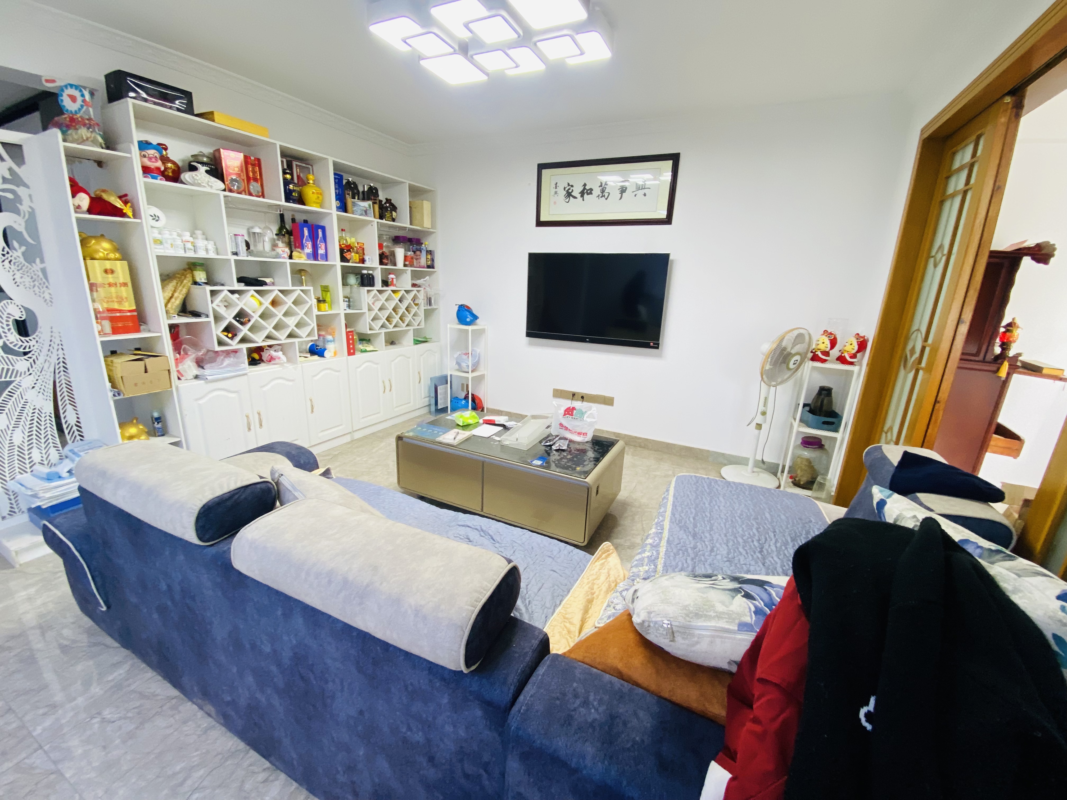 光明东村 4室2厅2卫 152m²