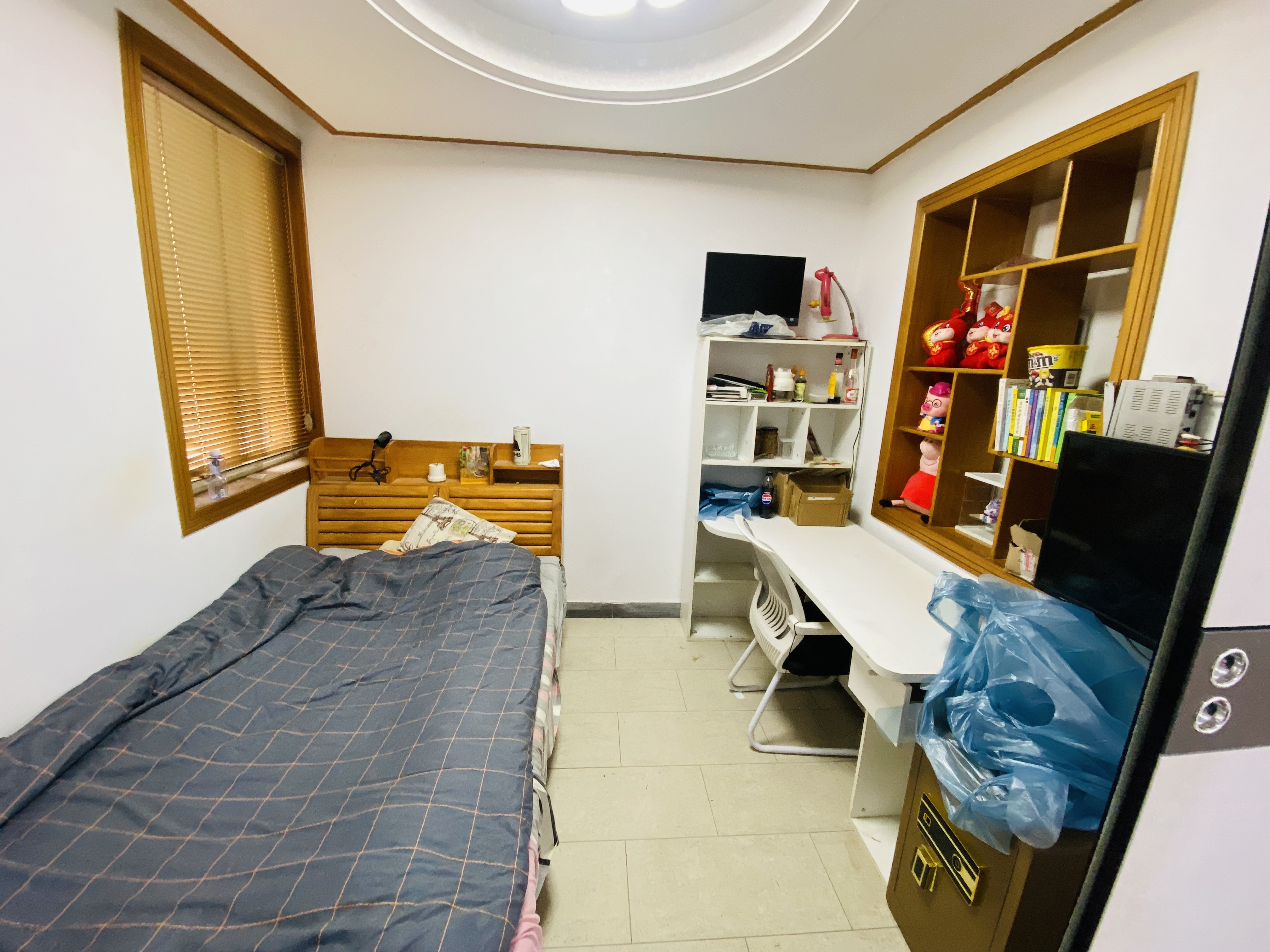 光明东村一期 4室2厅2卫 152.96m&sup2;