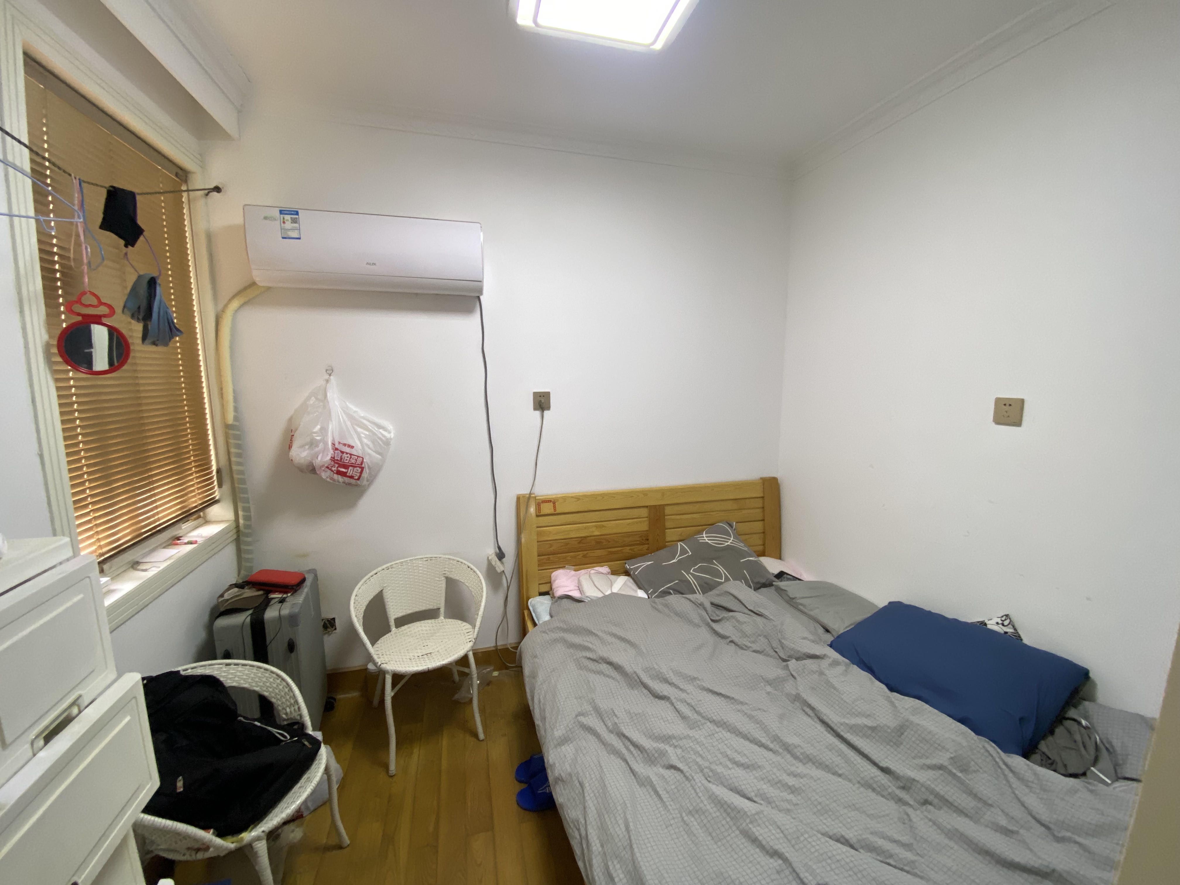 光明东村一期 4室2厅2卫 152.96m&sup2;