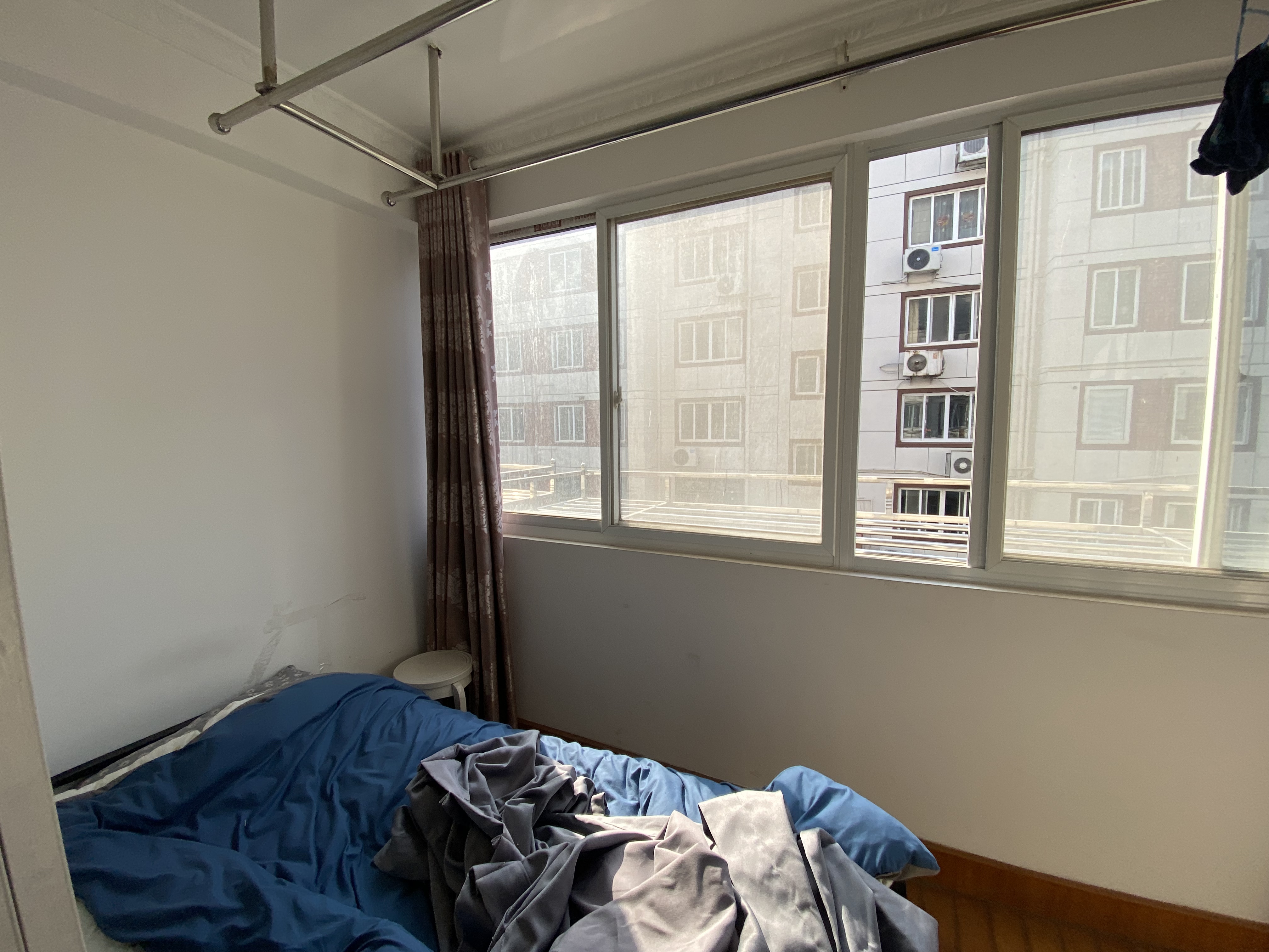 光明东村一期 4室2厅2卫 152.96m&sup2;