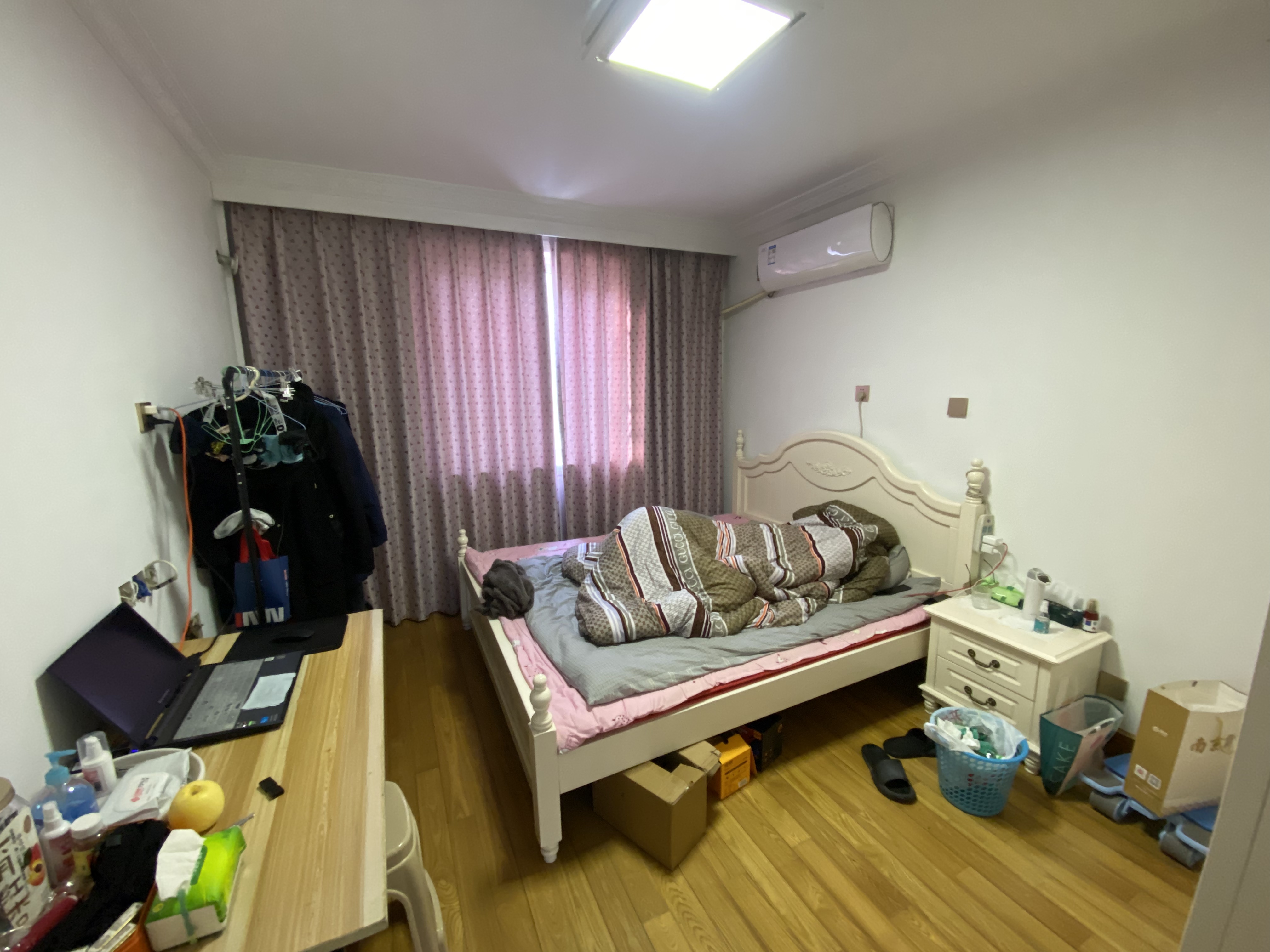 光明东村一期 4室2厅2卫 152.96m&sup2;