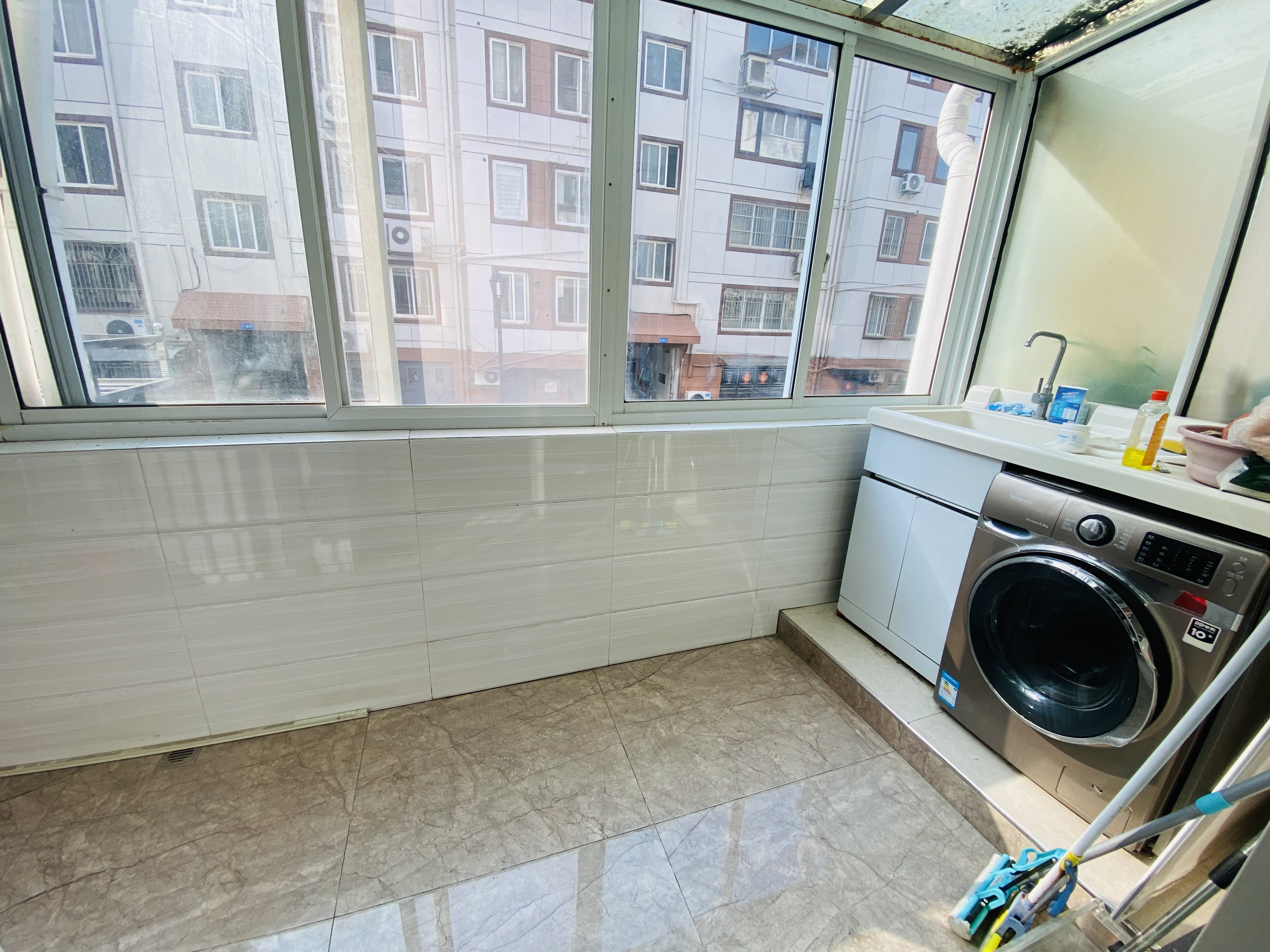 光明东村一期 4室2厅2卫 152.96m&sup2;