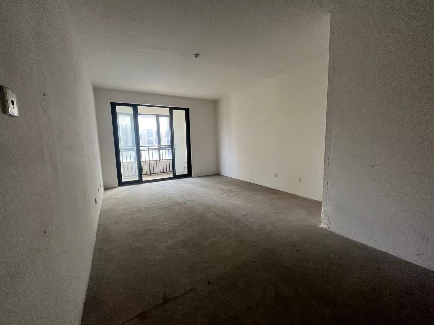 城市嘉苑 3室2厅2卫 135.41m&sup2;