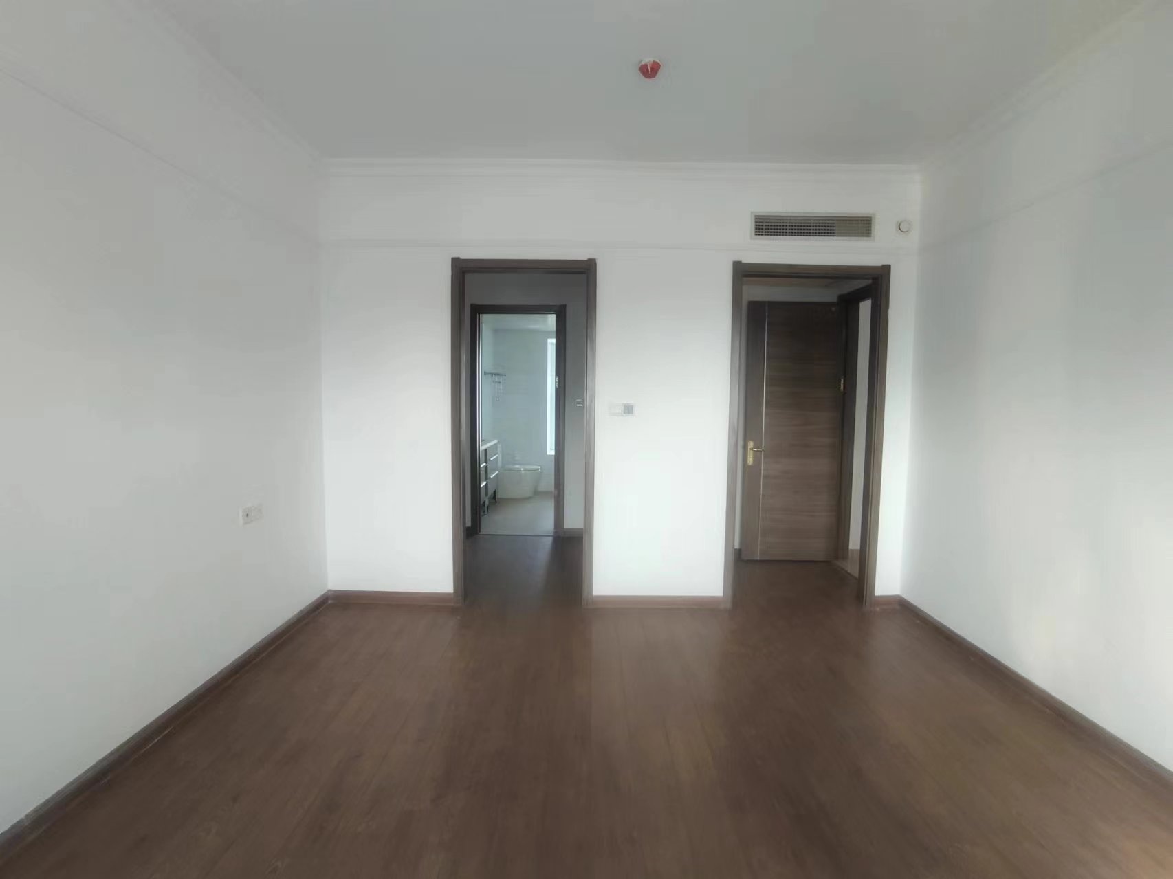 碧桂园时代悦城 4室2厅3卫 192.00m²