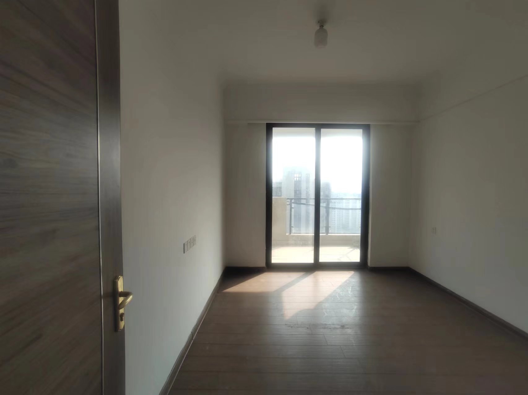 碧桂园时代悦城 4室2厅3卫 192.00m²