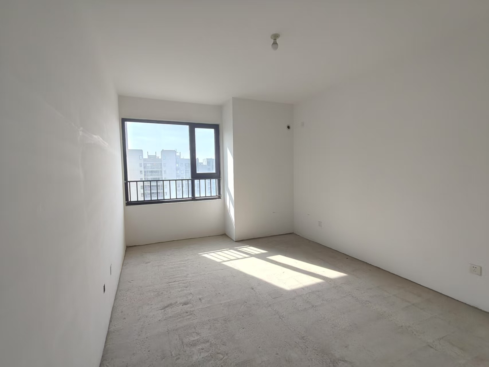 南山湖一号 3室2厅1卫 116m&sup2;
