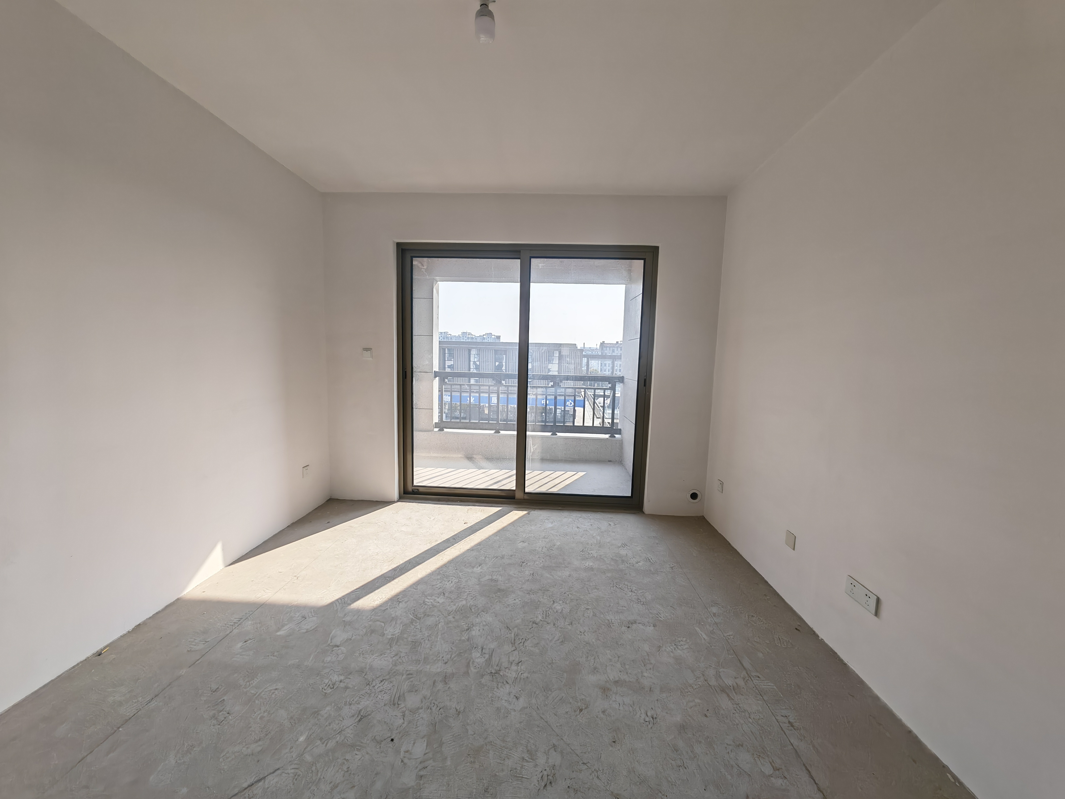 融创荣润&middot;玖樟台 2室2厅1卫 75m&sup2;