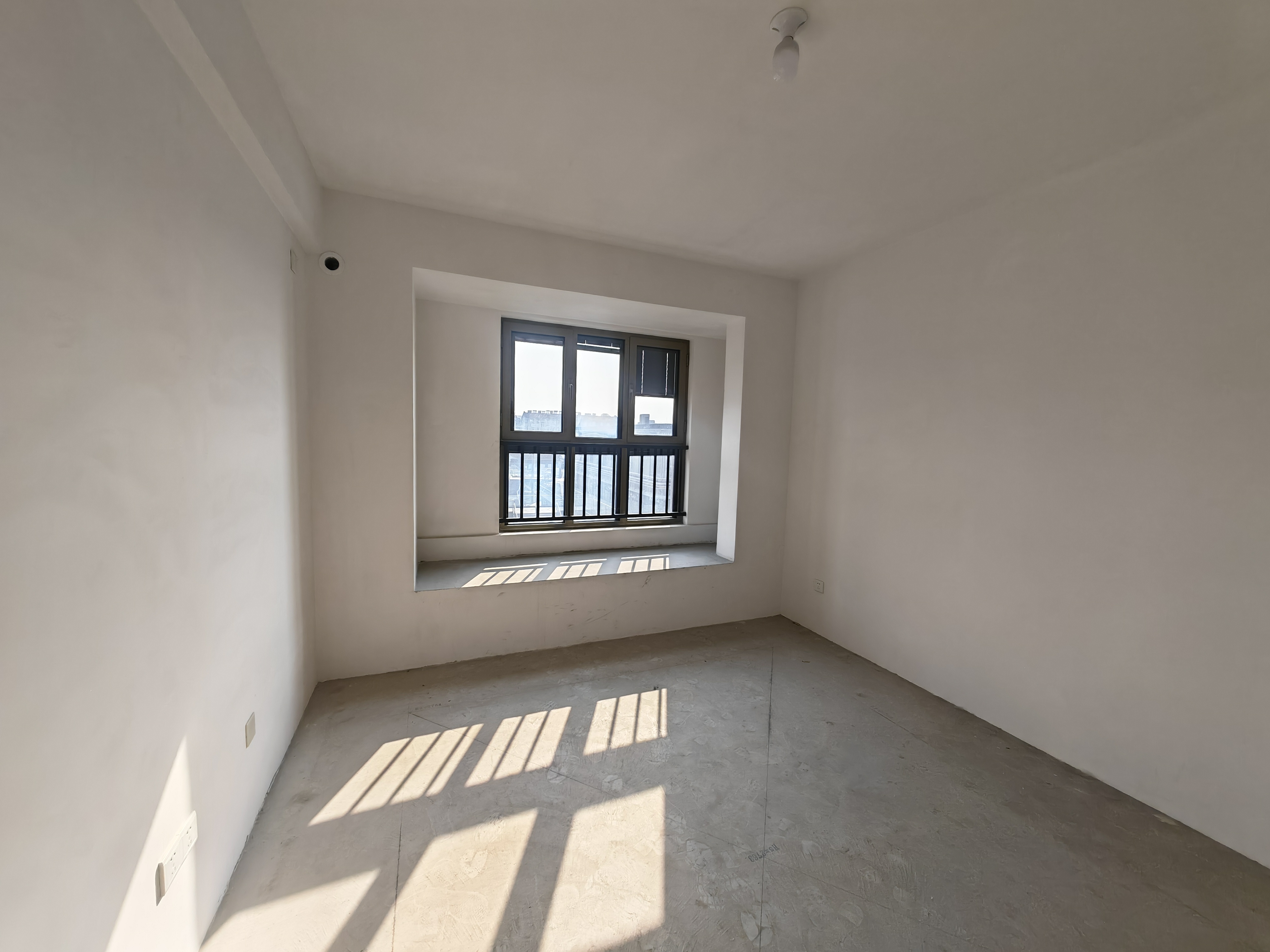 融创荣润&middot;玖樟台 2室2厅1卫 75m&sup2;