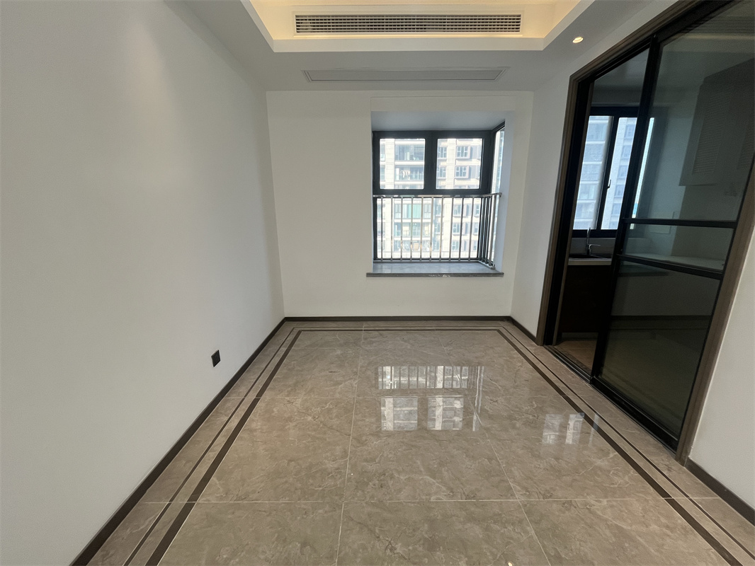 都会沁园 4室2厅2卫 149.04m&sup2;