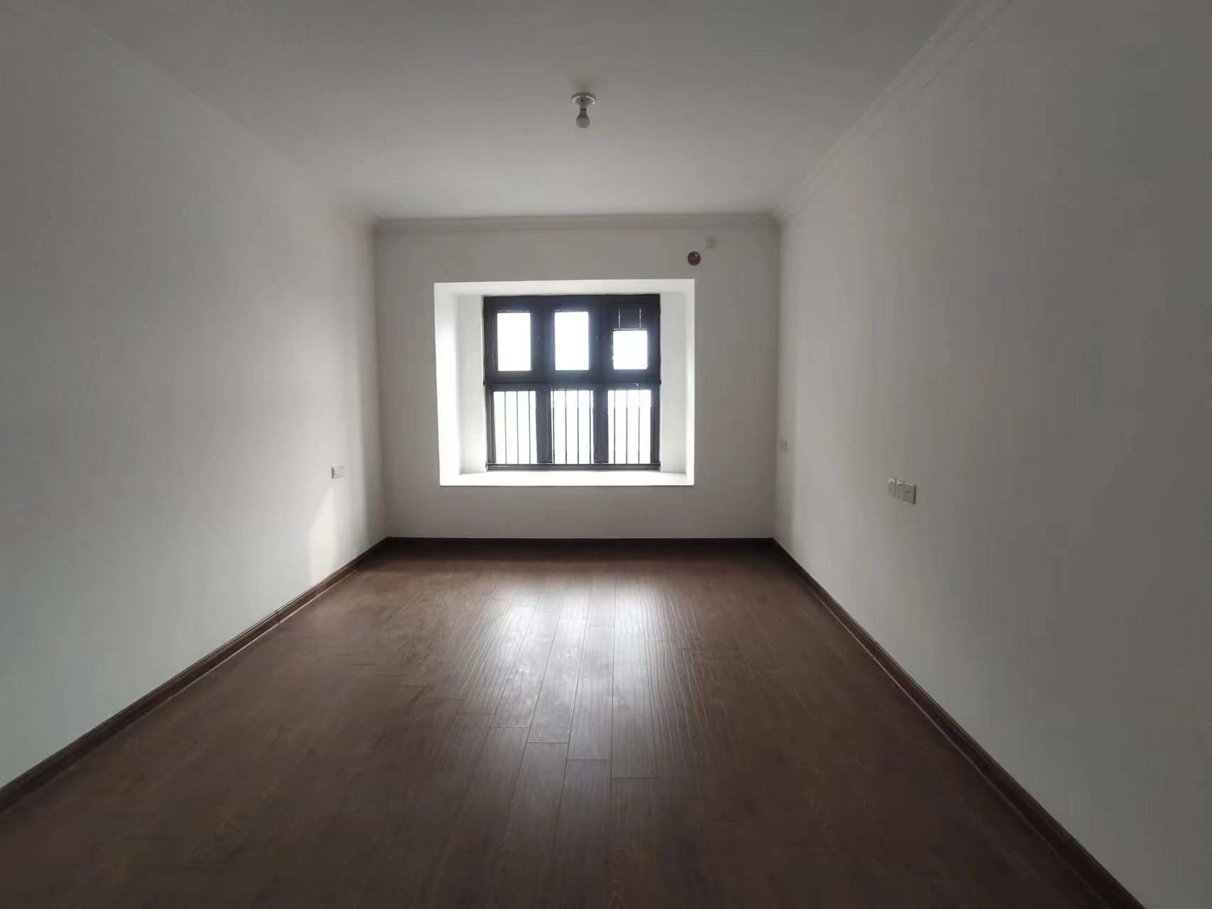碧桂园时代悦城 4室2厅2卫 142m&sup2;