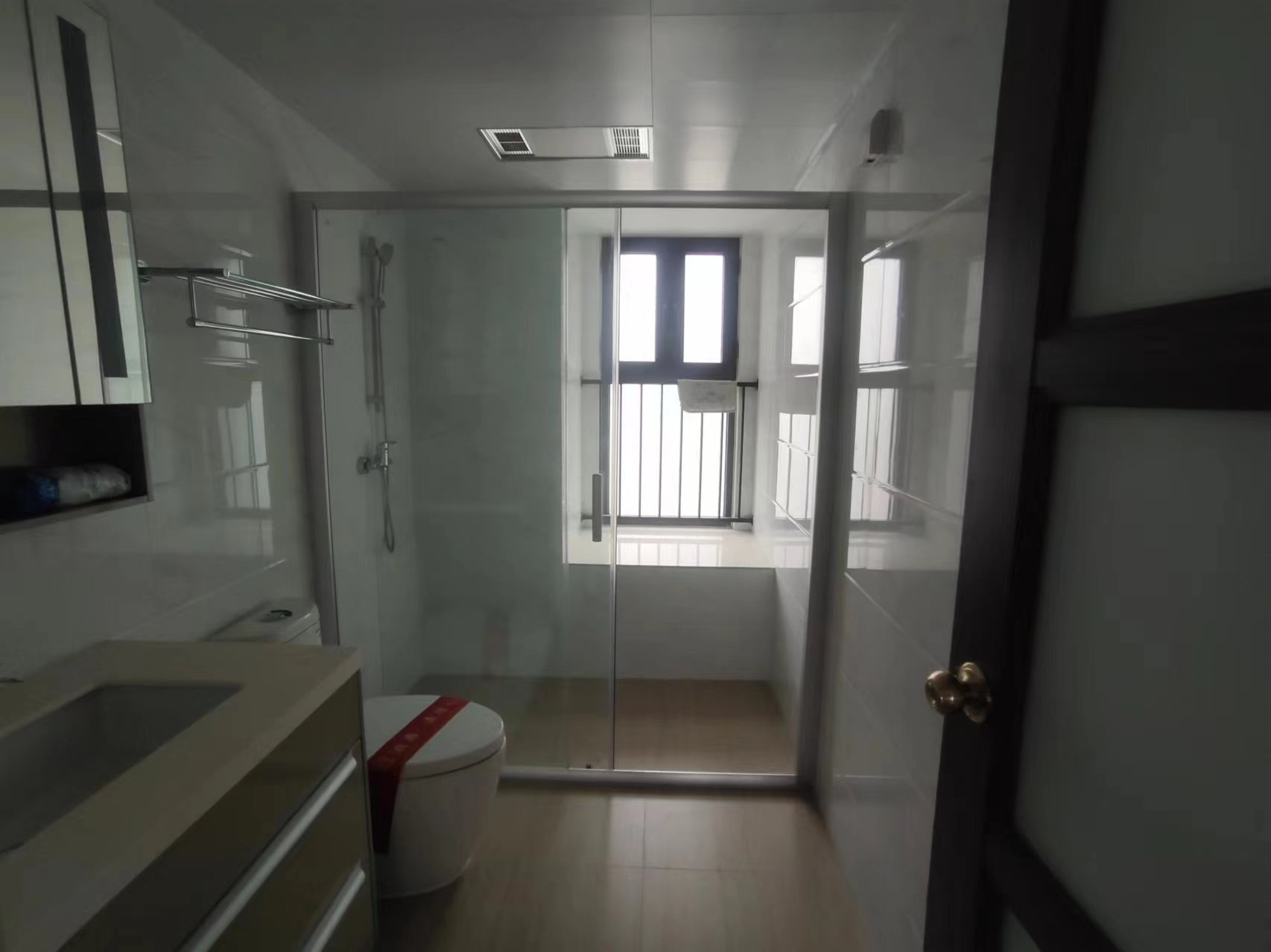 碧桂园时代悦城 4室2厅2卫 142m&sup2;