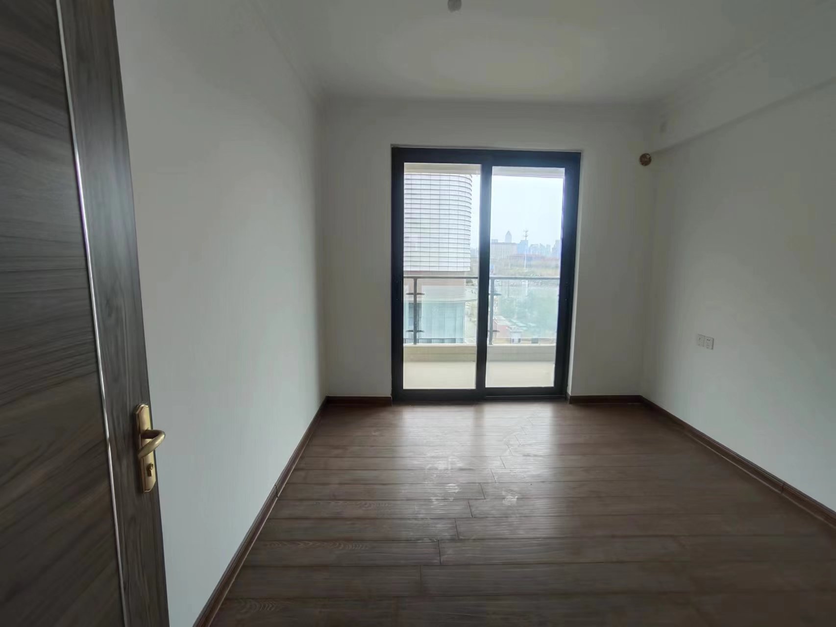 碧桂园时代悦城 4室2厅2卫 142m&sup2;