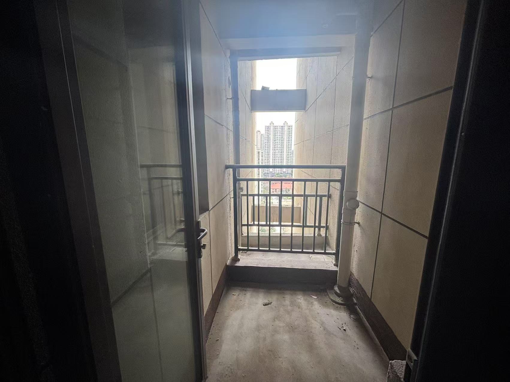 皇家花园北区 3室2厅2卫 129.00m²