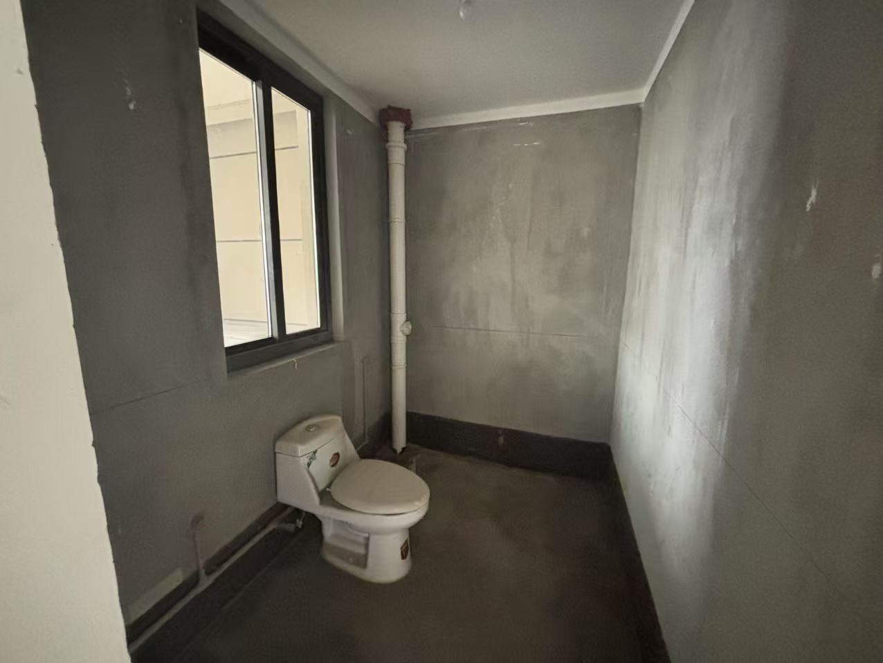 皇家花园北区 3室2厅2卫 129.00m²