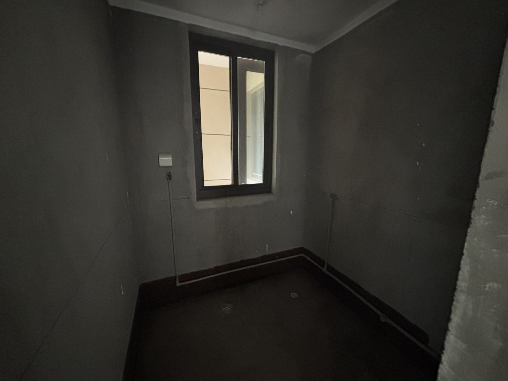 皇家花园北区 3室2厅2卫 129.00m²