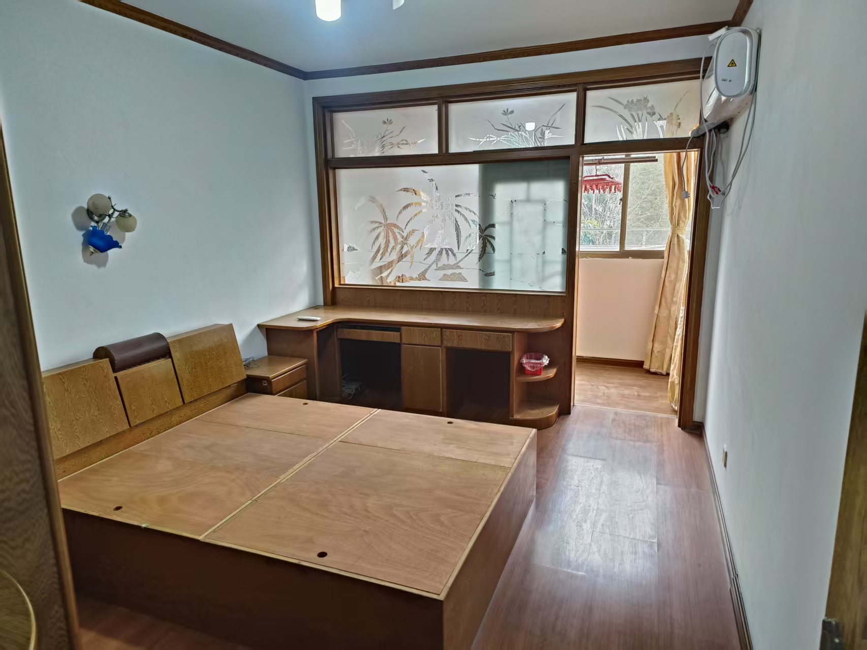 怡园新村 2室2厅1卫 94m&sup2;