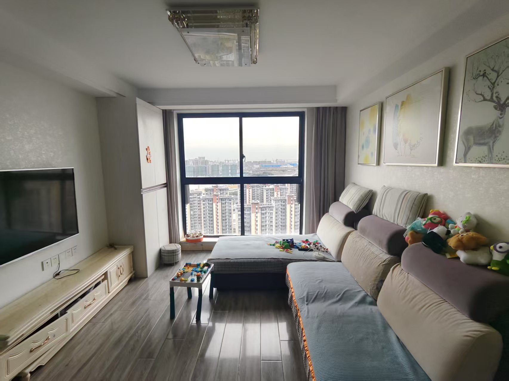 万达华府 3室2厅1卫 91m²