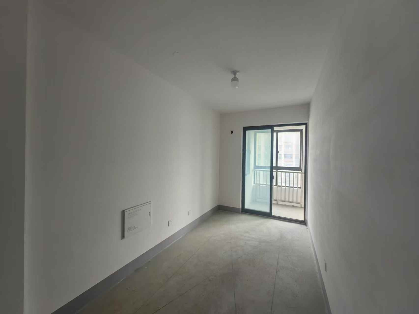 兴石花园 3室2厅1卫 102m&sup2;
